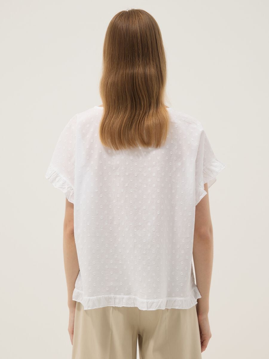 Blusa bianca in puro cotone con volant_3