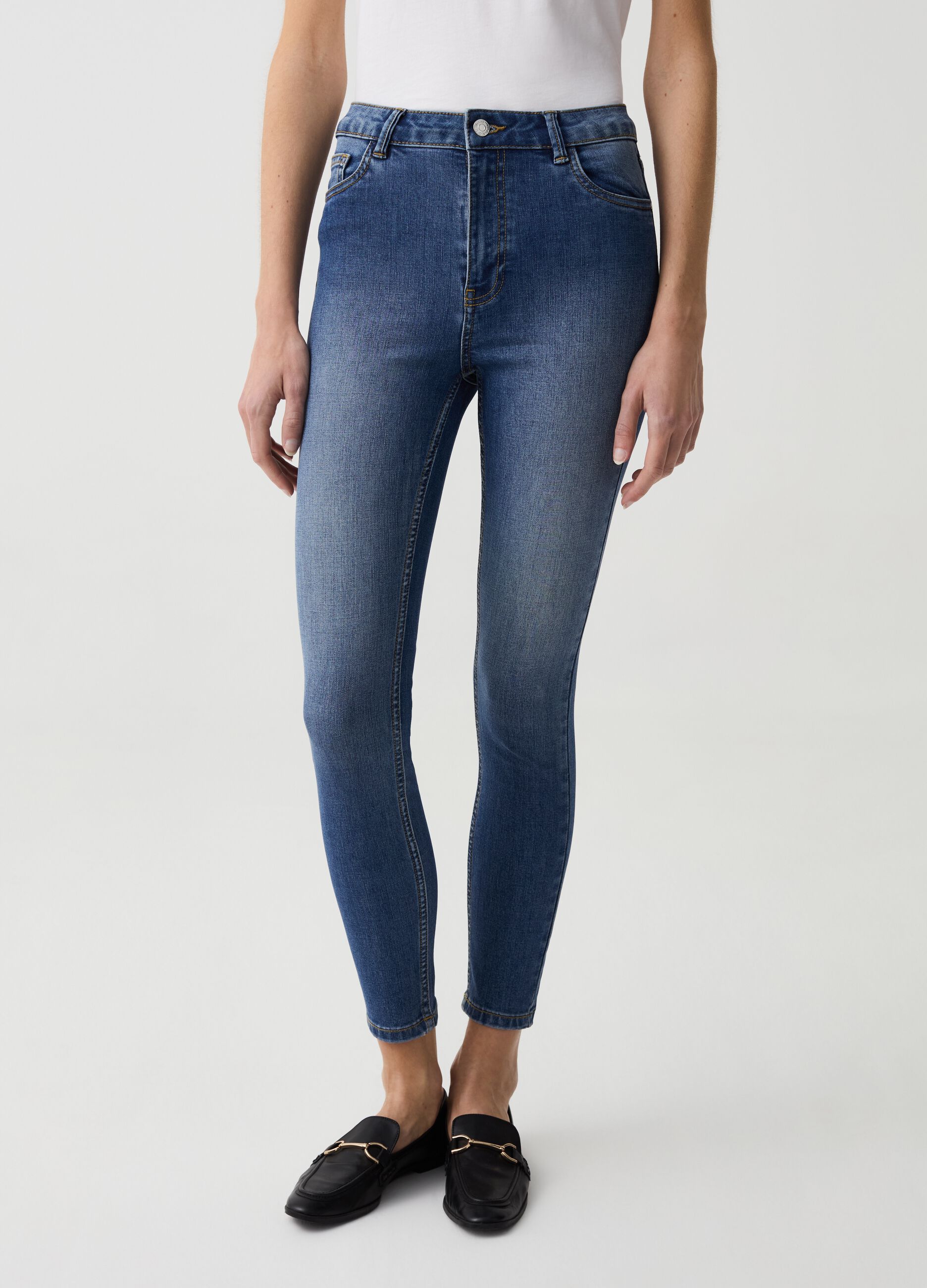 Skinny-fit crop jeans