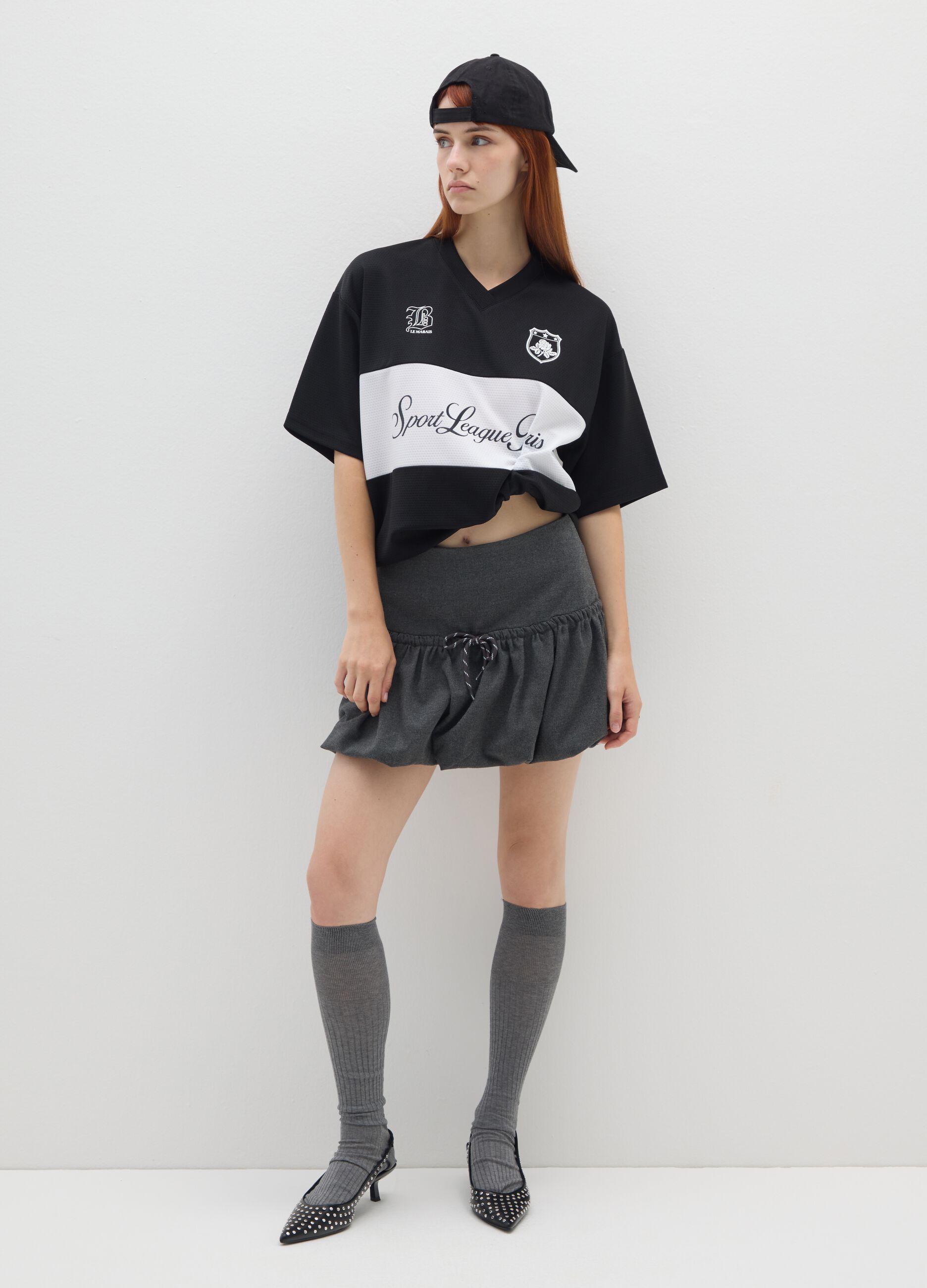 Black T-shirt with oversized fit
