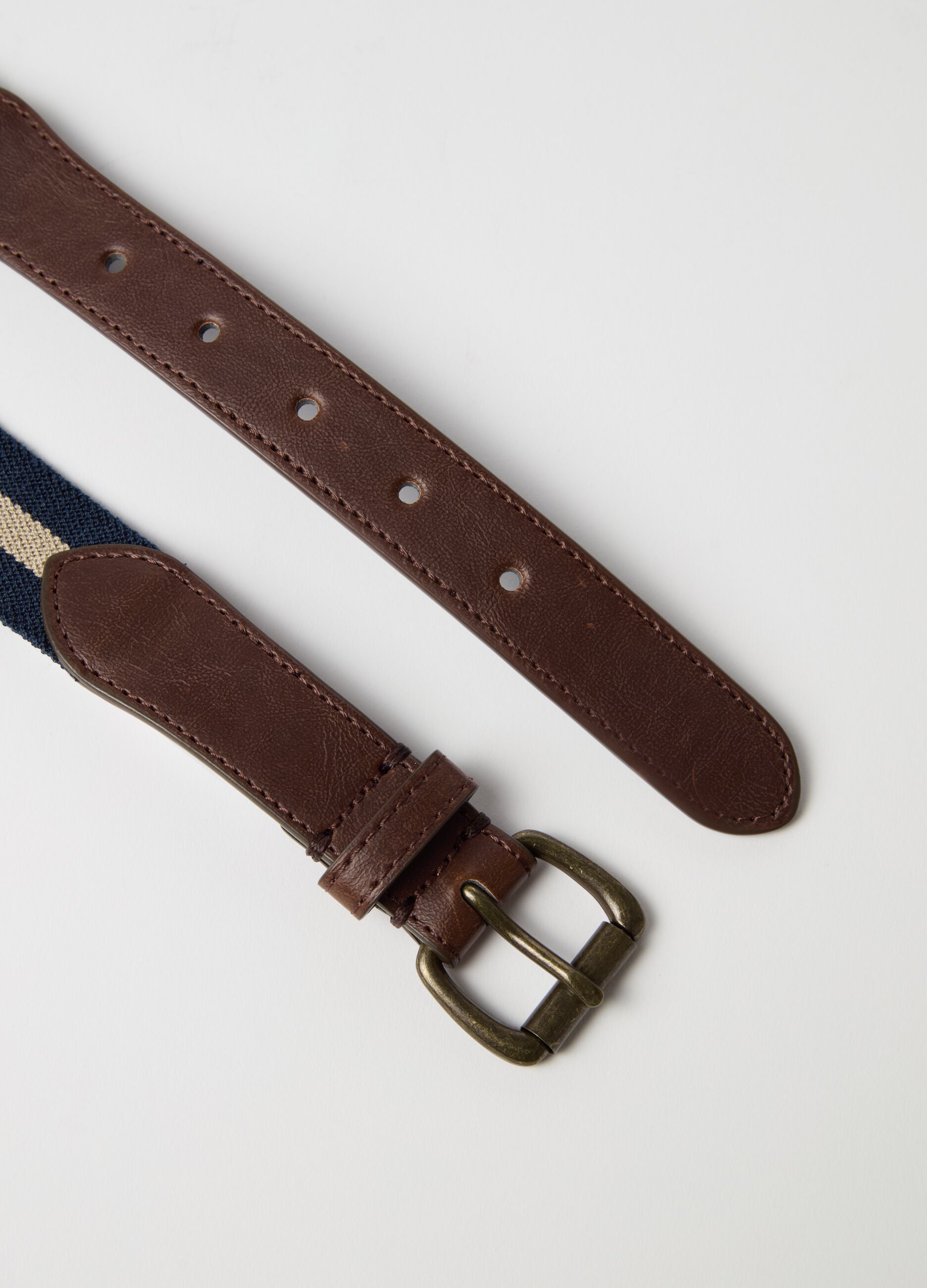 Belt with striped fabric