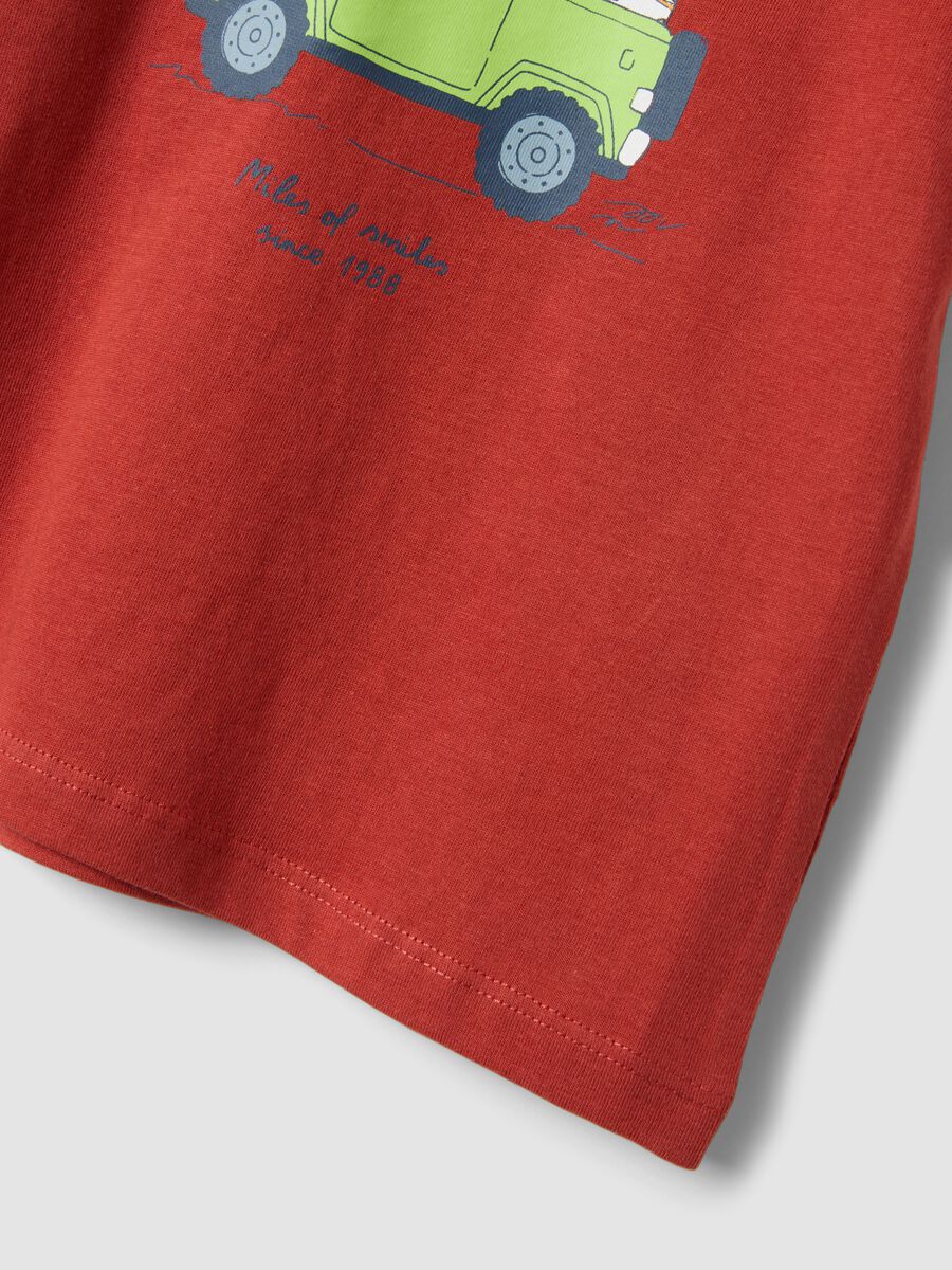 T-shirt rossa a maniche corte in puro cotone organico con stampa_3