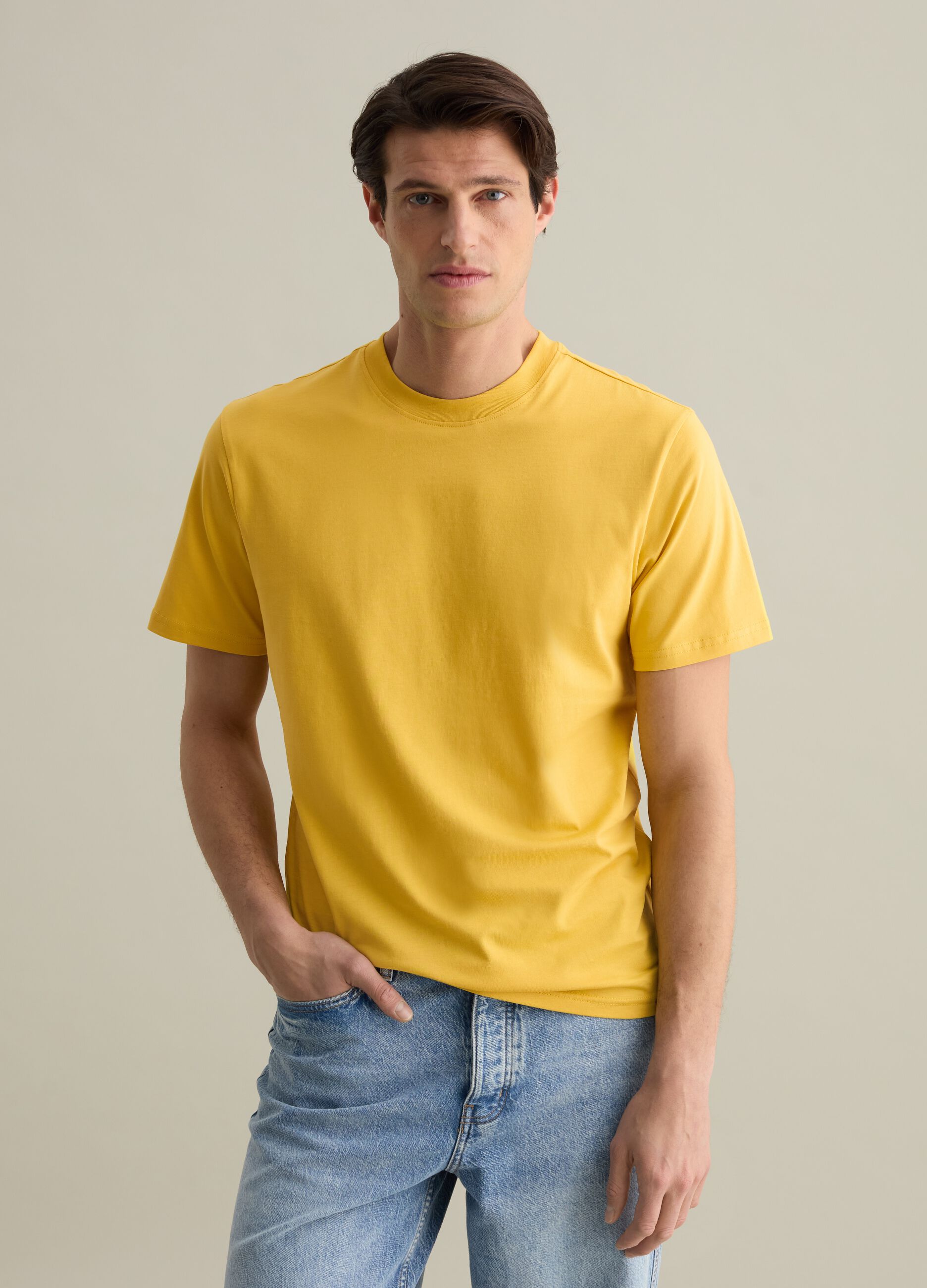 T-shirt girocollo in cotone tinta unita