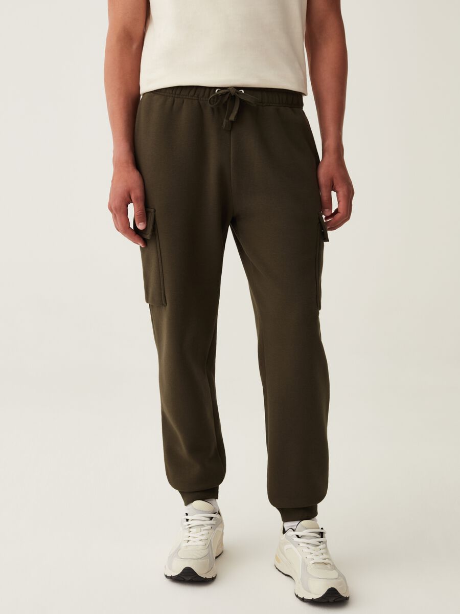 Joggers cargo in felpa con coulisse_1