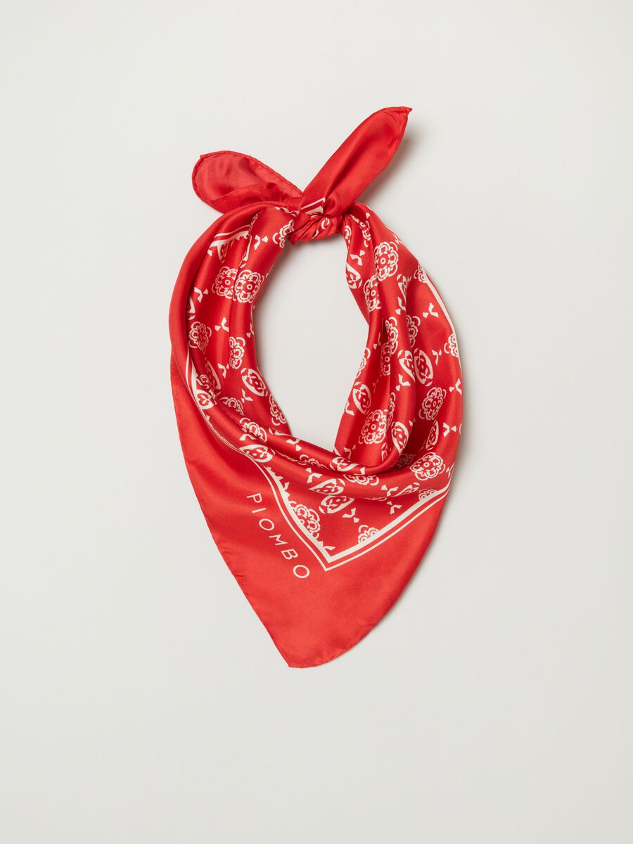 Foulard in seta con stampa_0