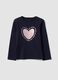T-shirt blu in puro cotone organico con stampa cuore per bambina_0