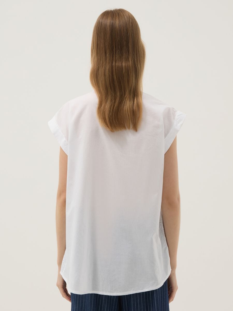 White pure cotton embroidered shirt_2