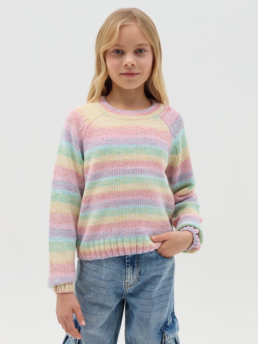 Pullover with multicoloured stripes_0