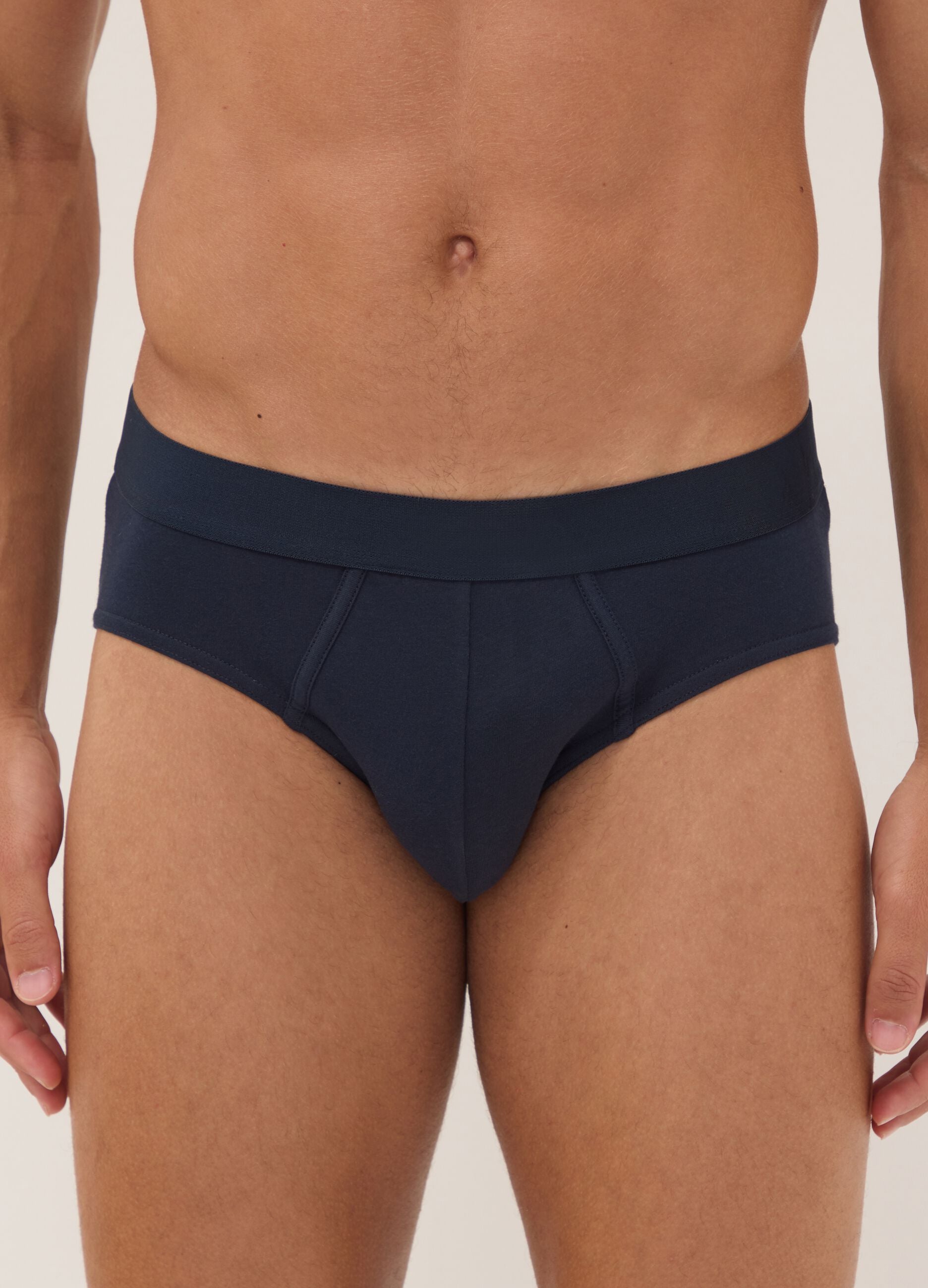 3-pack of blue and black stretch organic cotton briefs