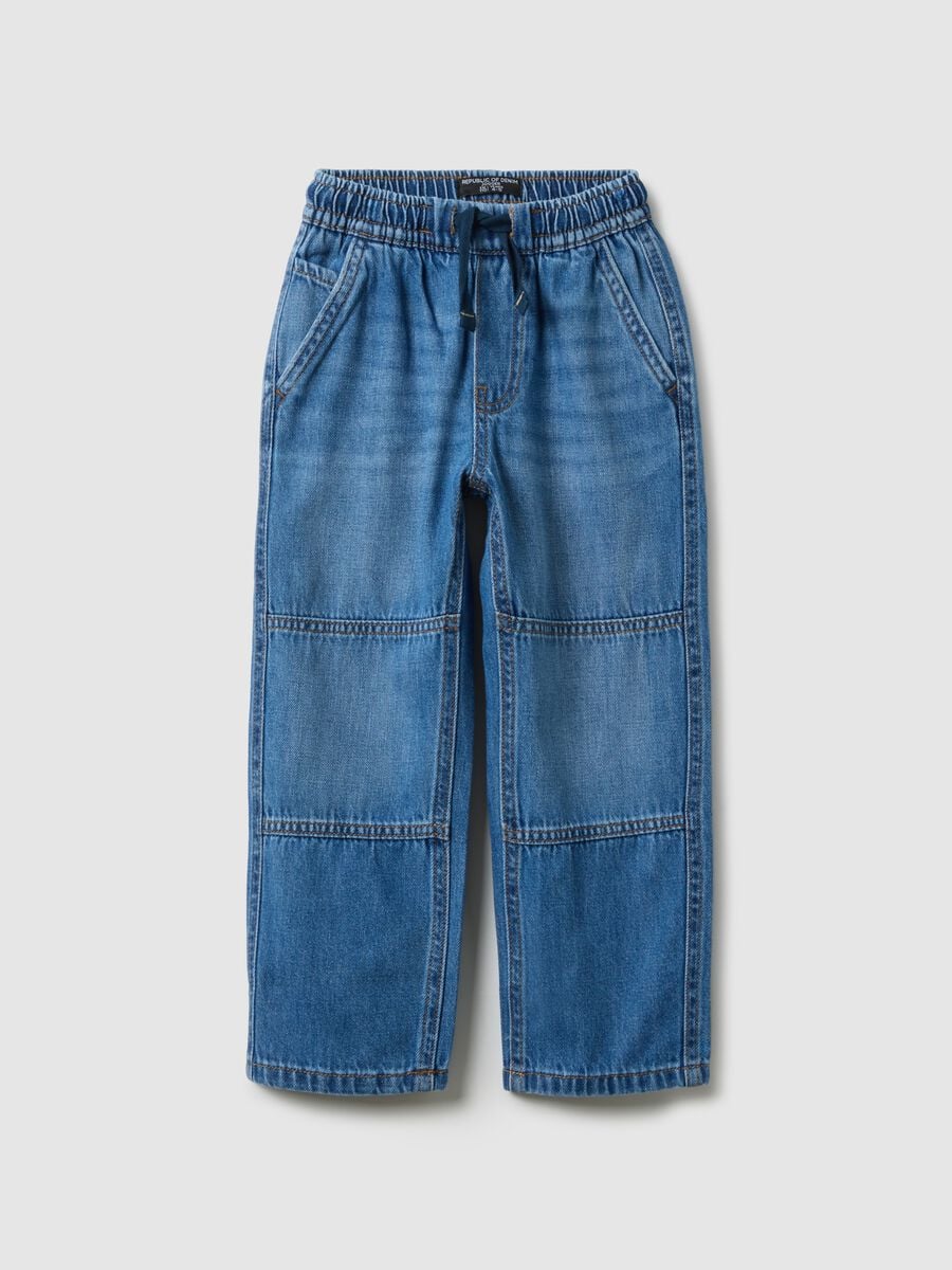 Jeans in misto cotone denim blu relaxed fit da bambino_0
