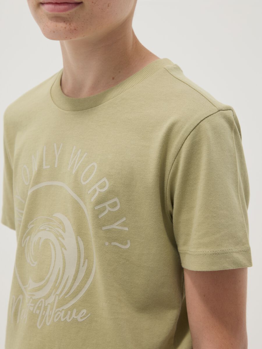 T-shirt marrone a maniche corte in puro cotone organico_2