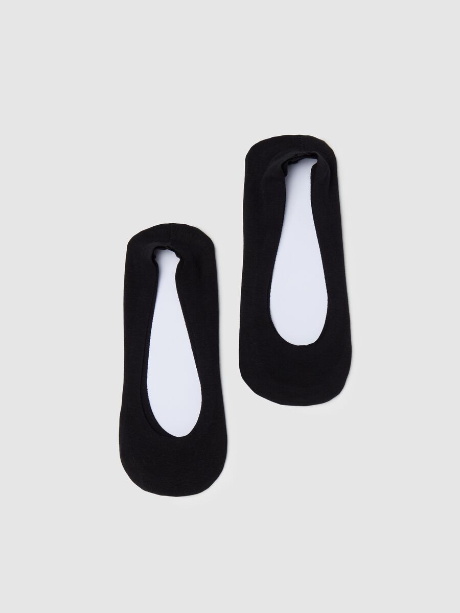 Two-pack shoe liners with laser cut_0