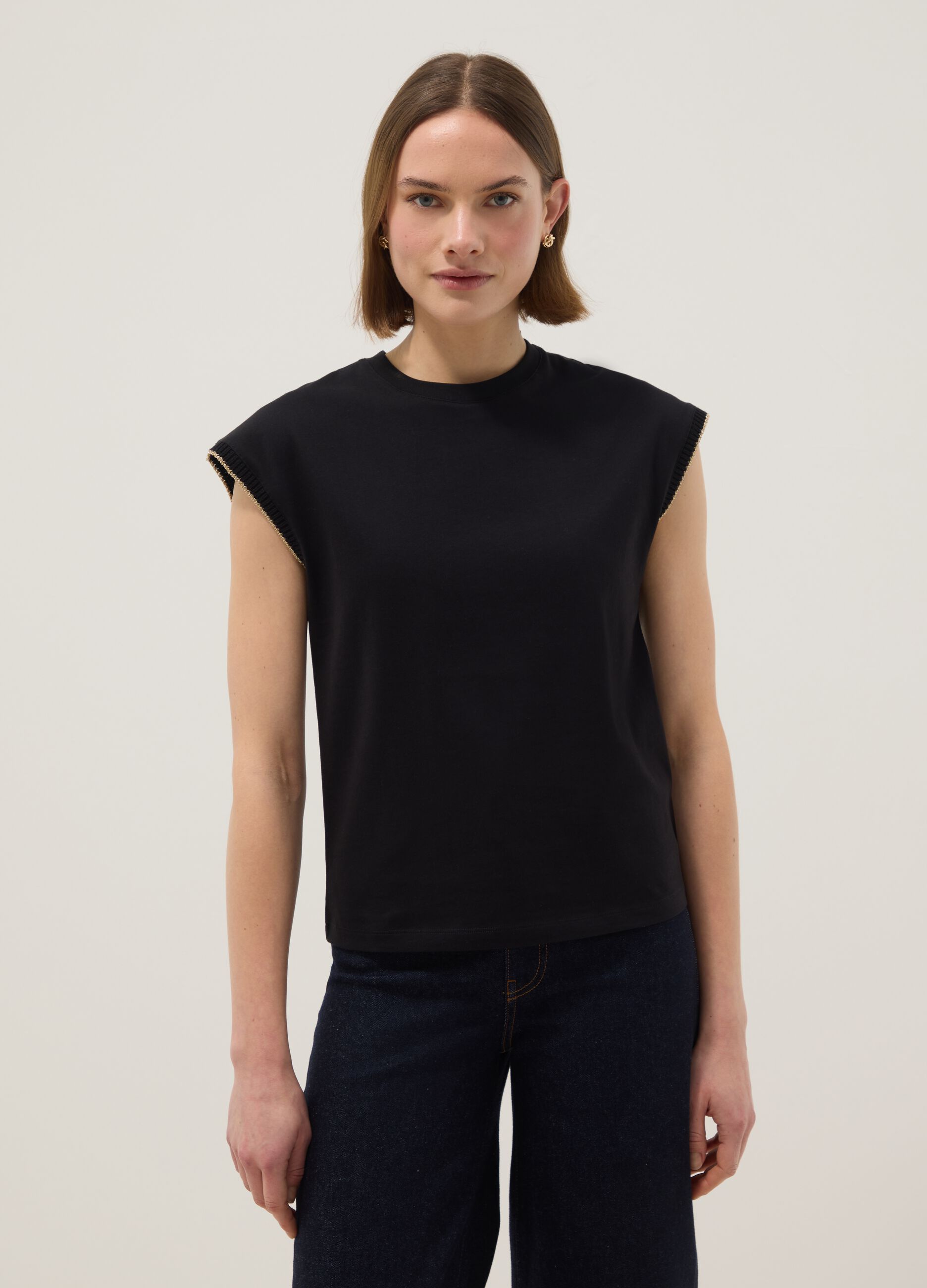 Black sleeveless pure cotton T-shirt, regular fit