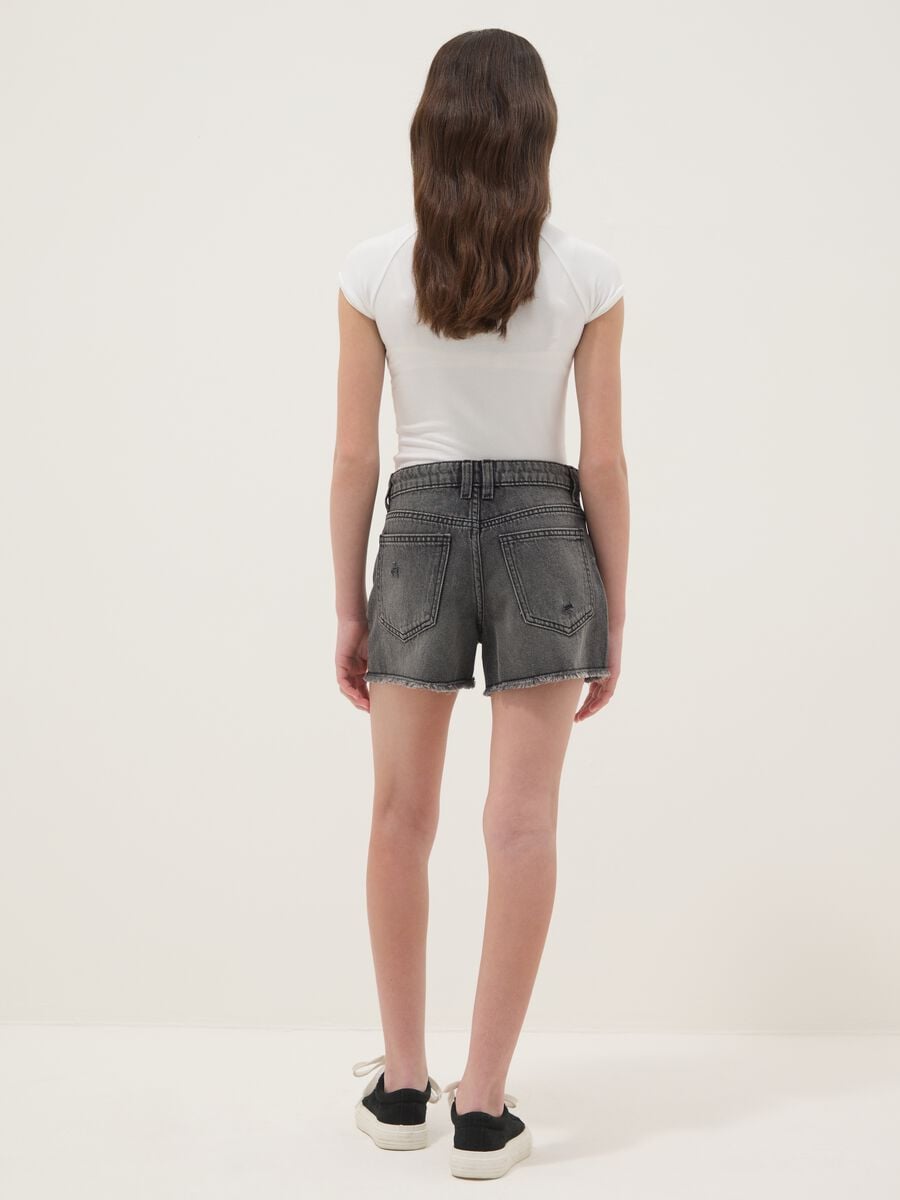 Girls&rsquo; grey pure cotton denim shorts, regular fit with rips_1