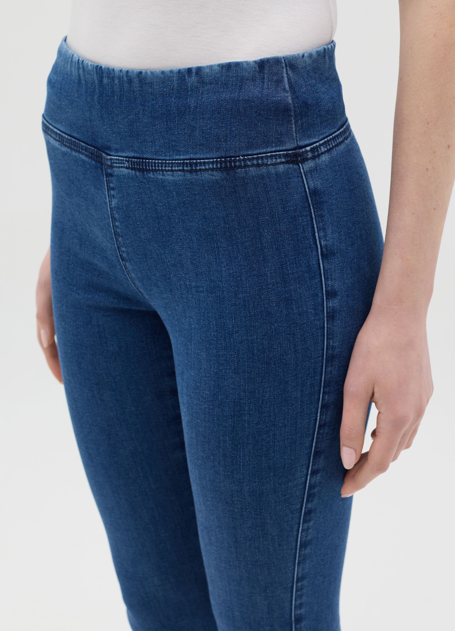 Flare-fit jeggings in stretch denim