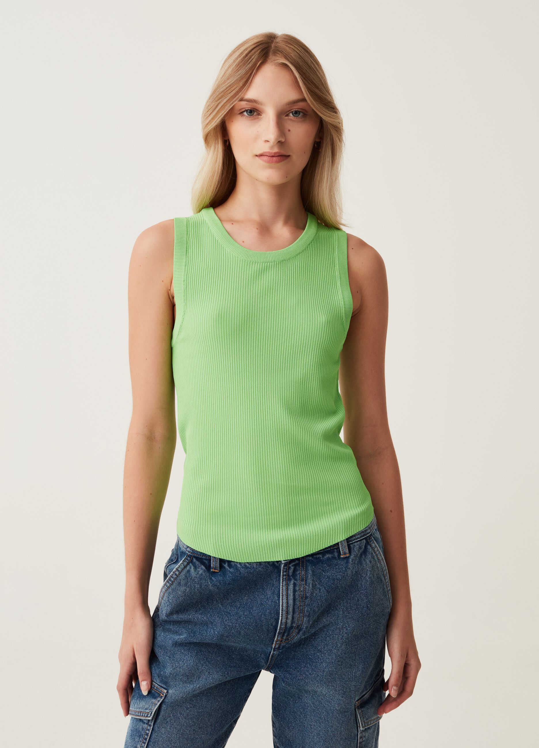 Tank top a costine con scollo rotondo_1