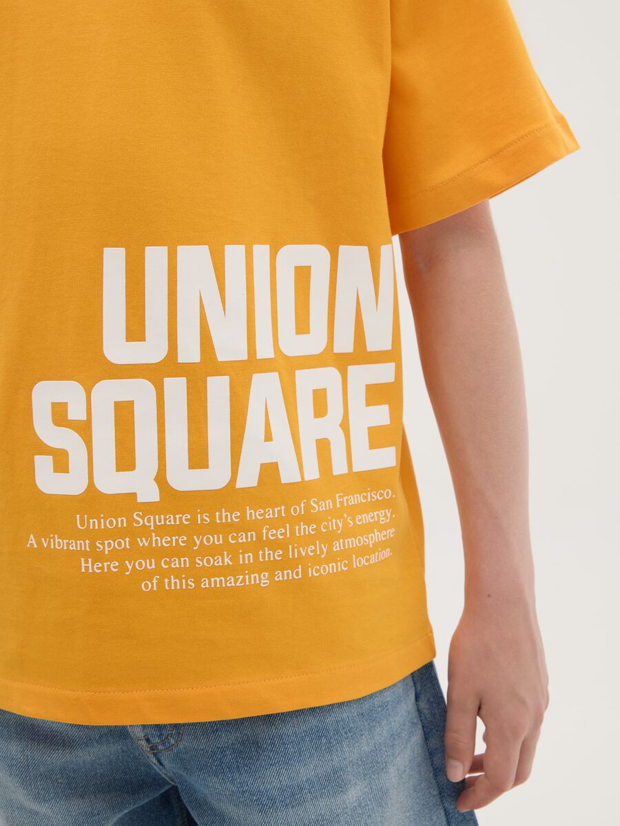 Orange short-sleeved T-shirt with Union Square print_1