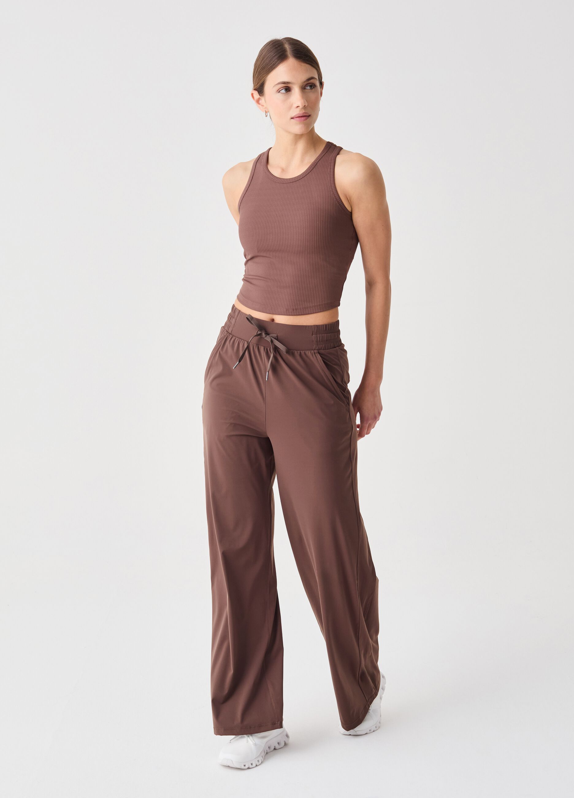 ALTAVIA STUDIO crop tank top in ribbed technical fabric