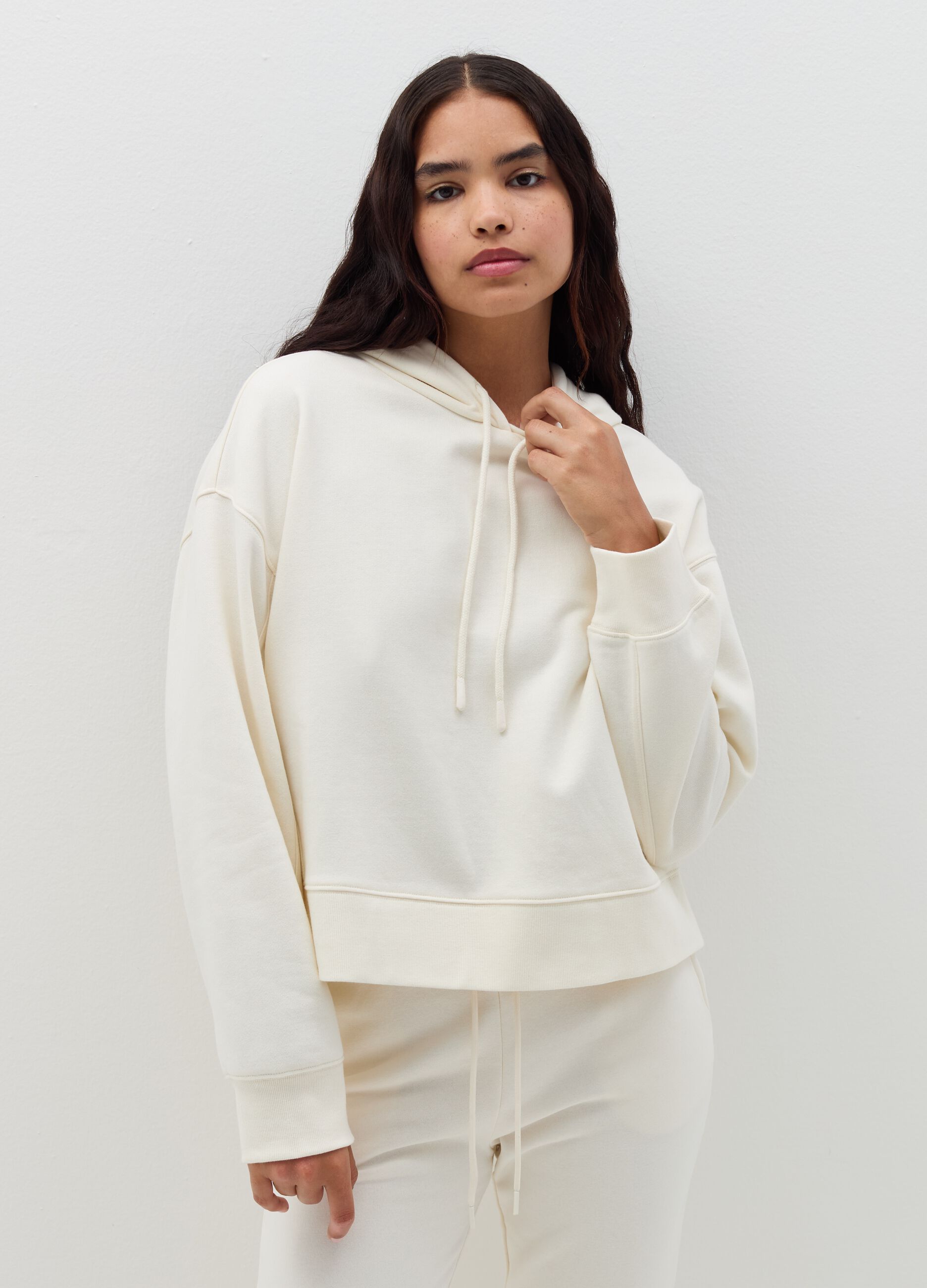 Oversized-fit sweatshirt with hood