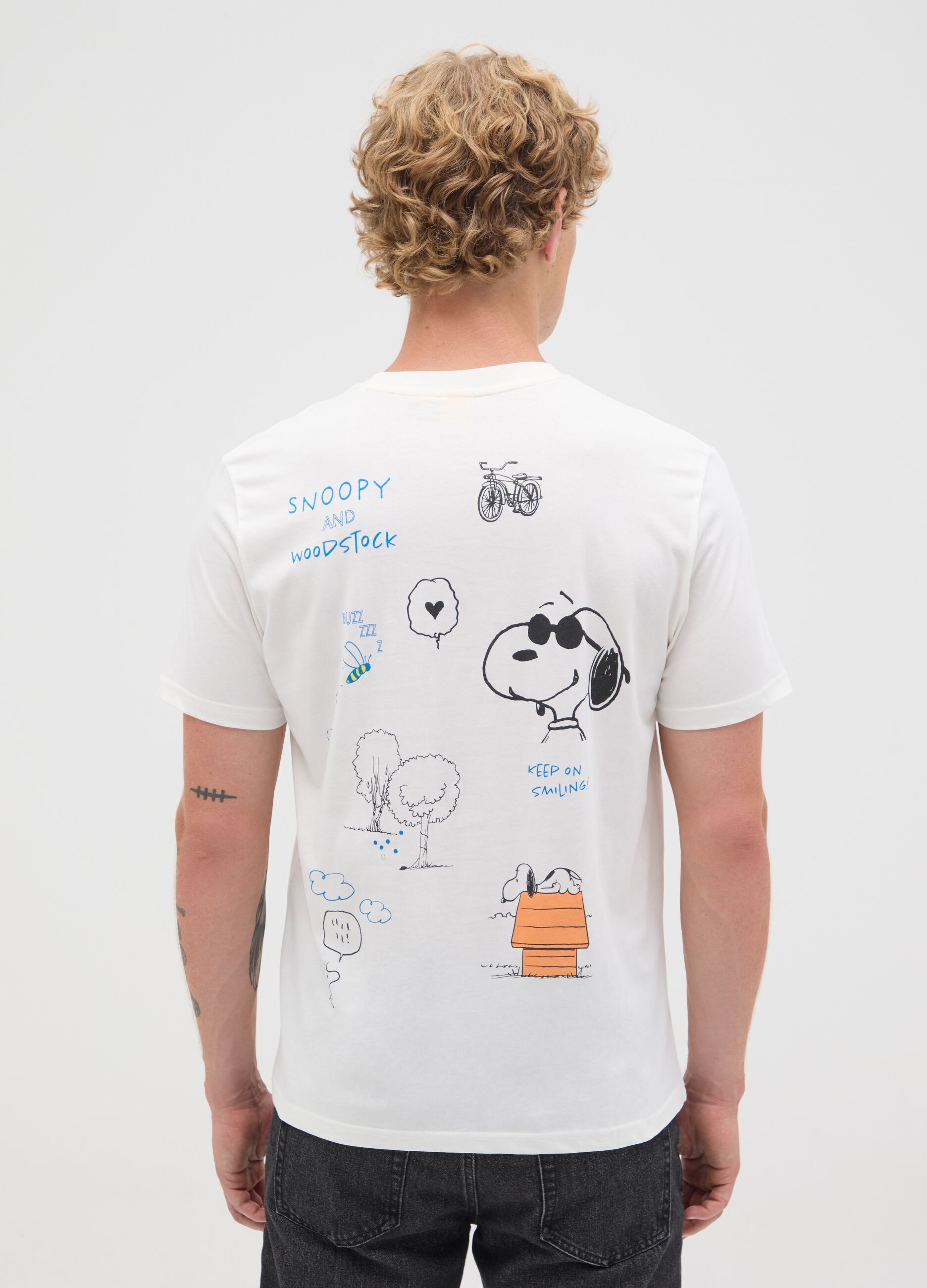 T-shirt da uomo in puro cotone bianca regular fit con grafica con stampa Snoopy