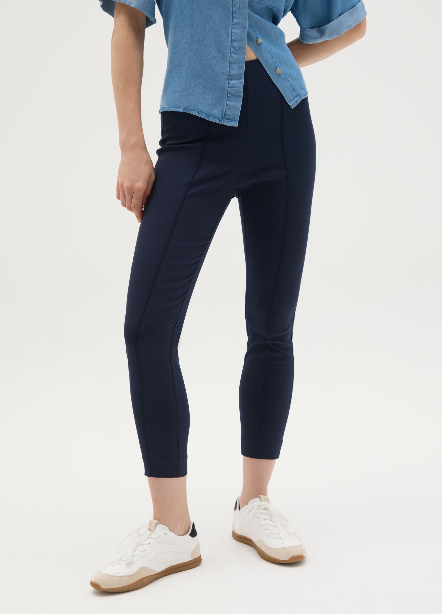 Women's blue viscose blend regular fit trousers