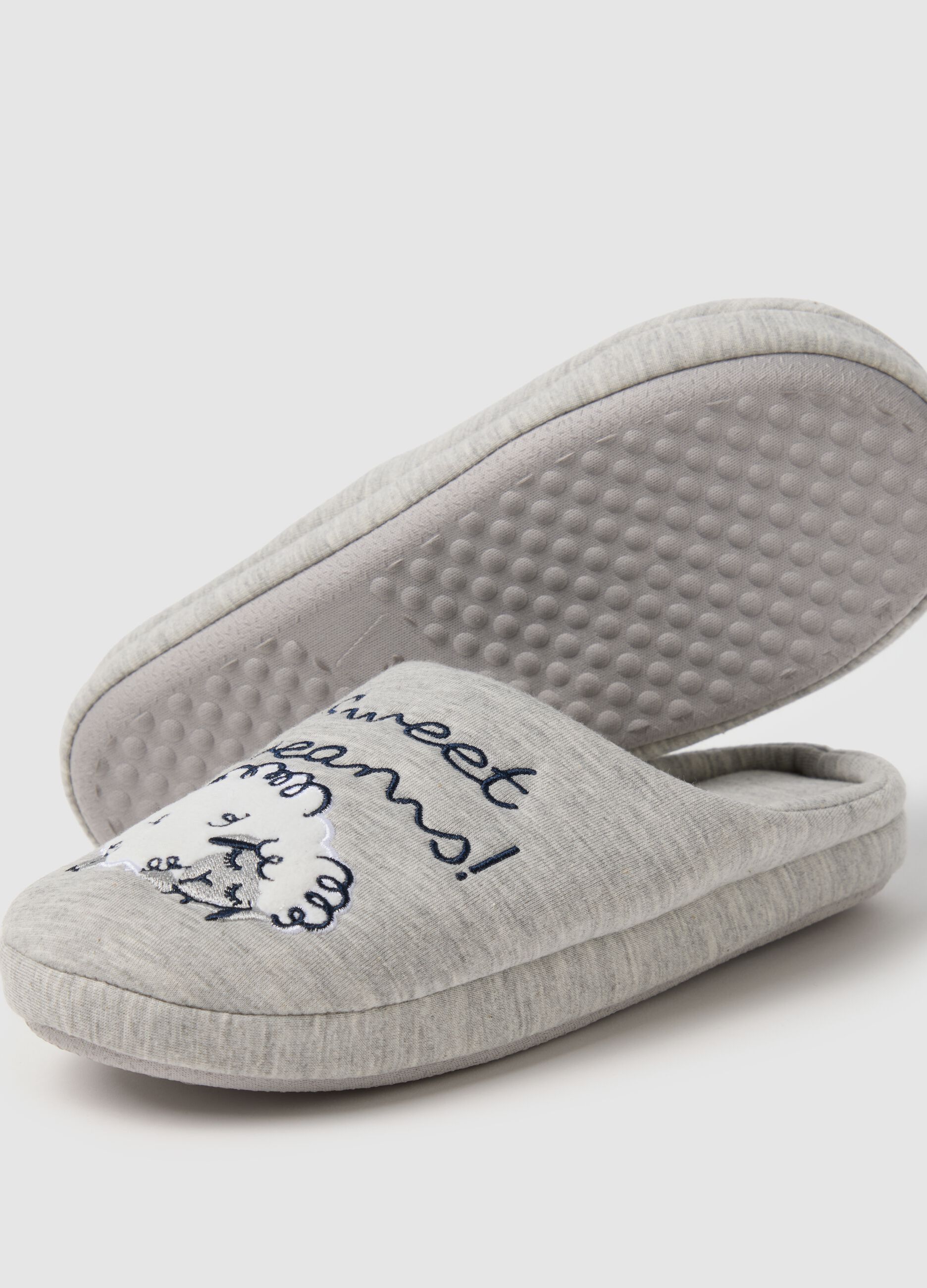 Grey embroidered women's slippers