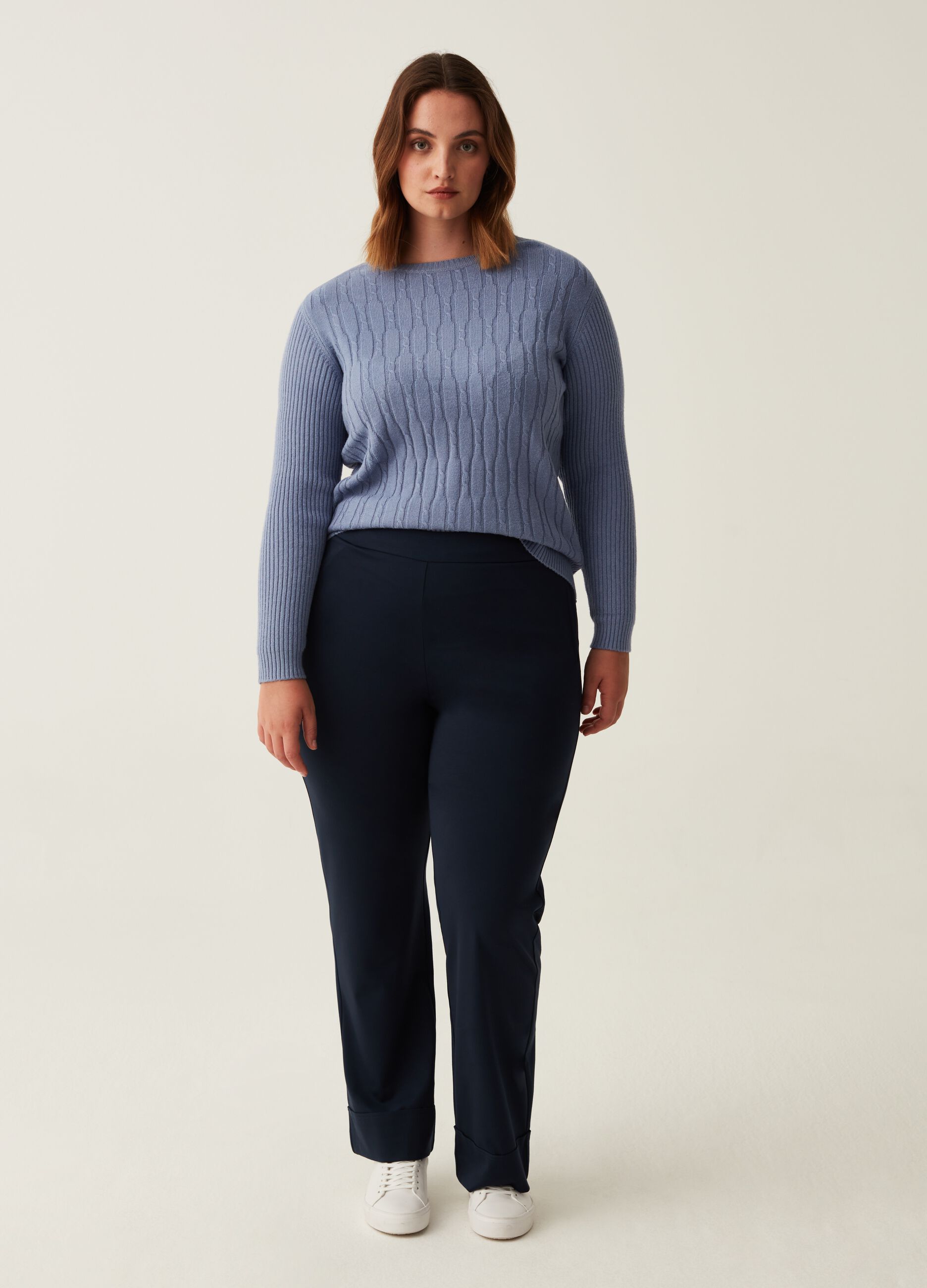 Pantaloni curvy top