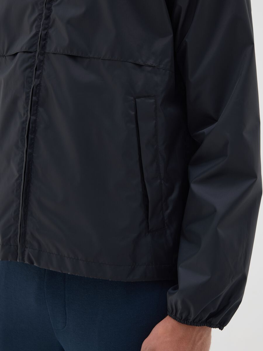 Men's Jacket in Black_2