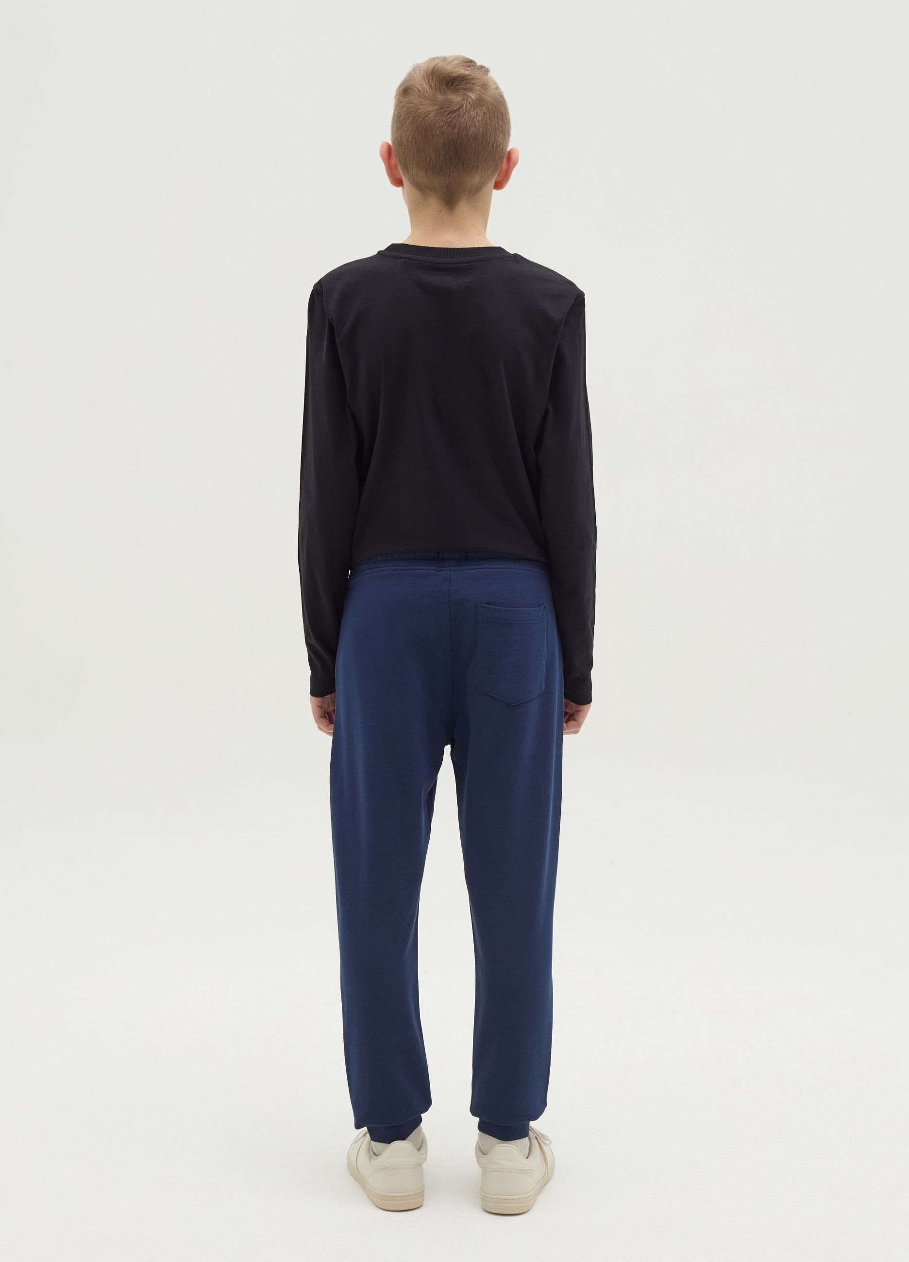 Slim-fit joggers with drawstring