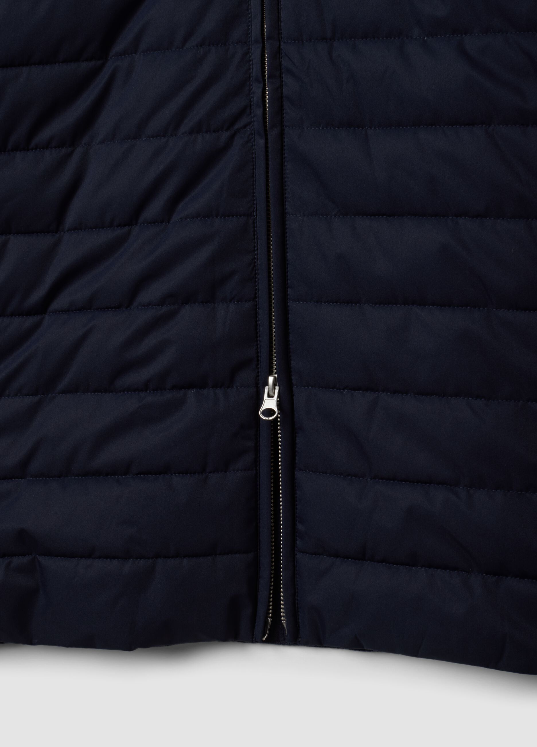Giacca blu in puro cotone con zip e maniche in maglia regular fit