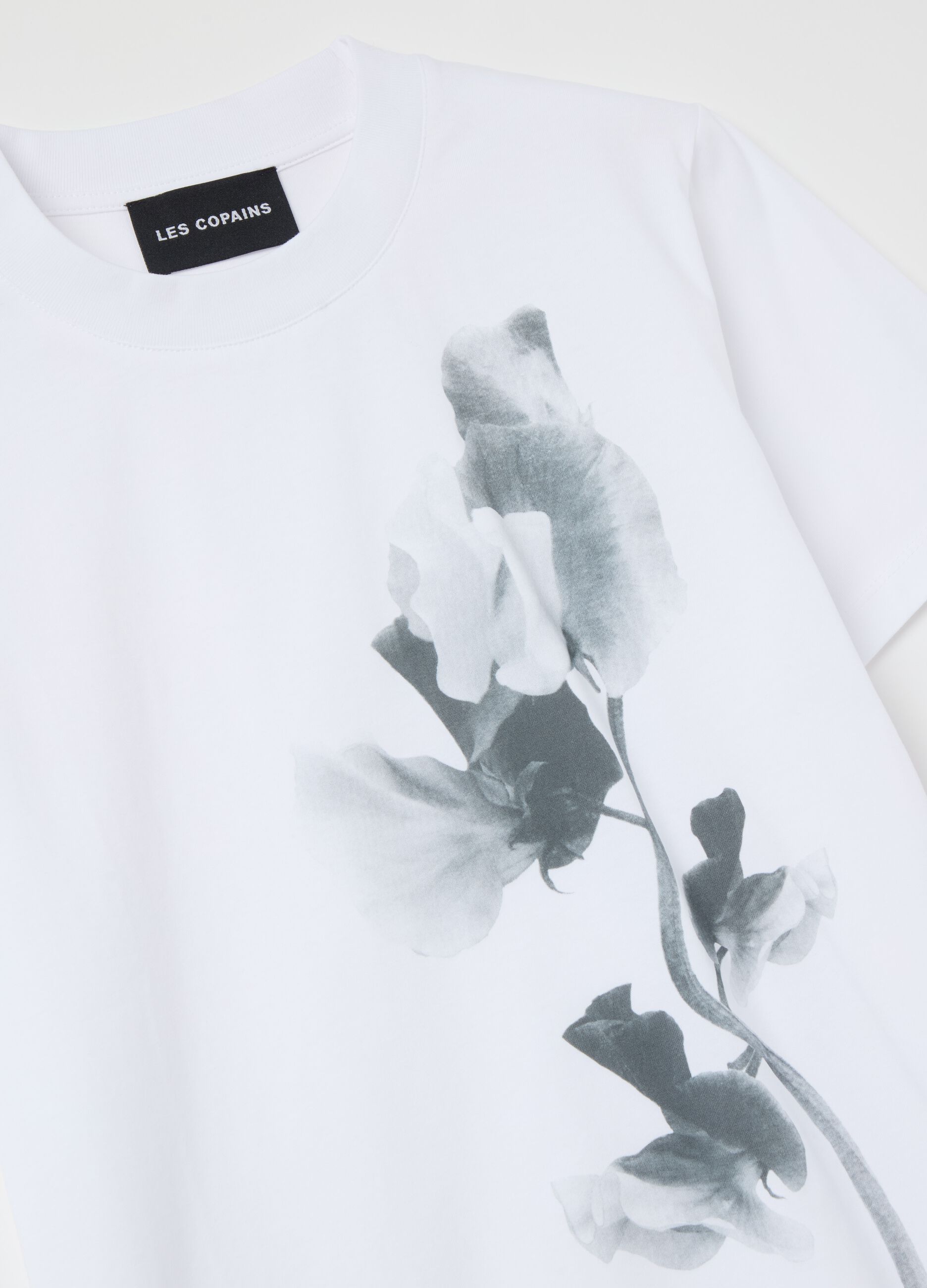 Cotton T-shirt with flowers print