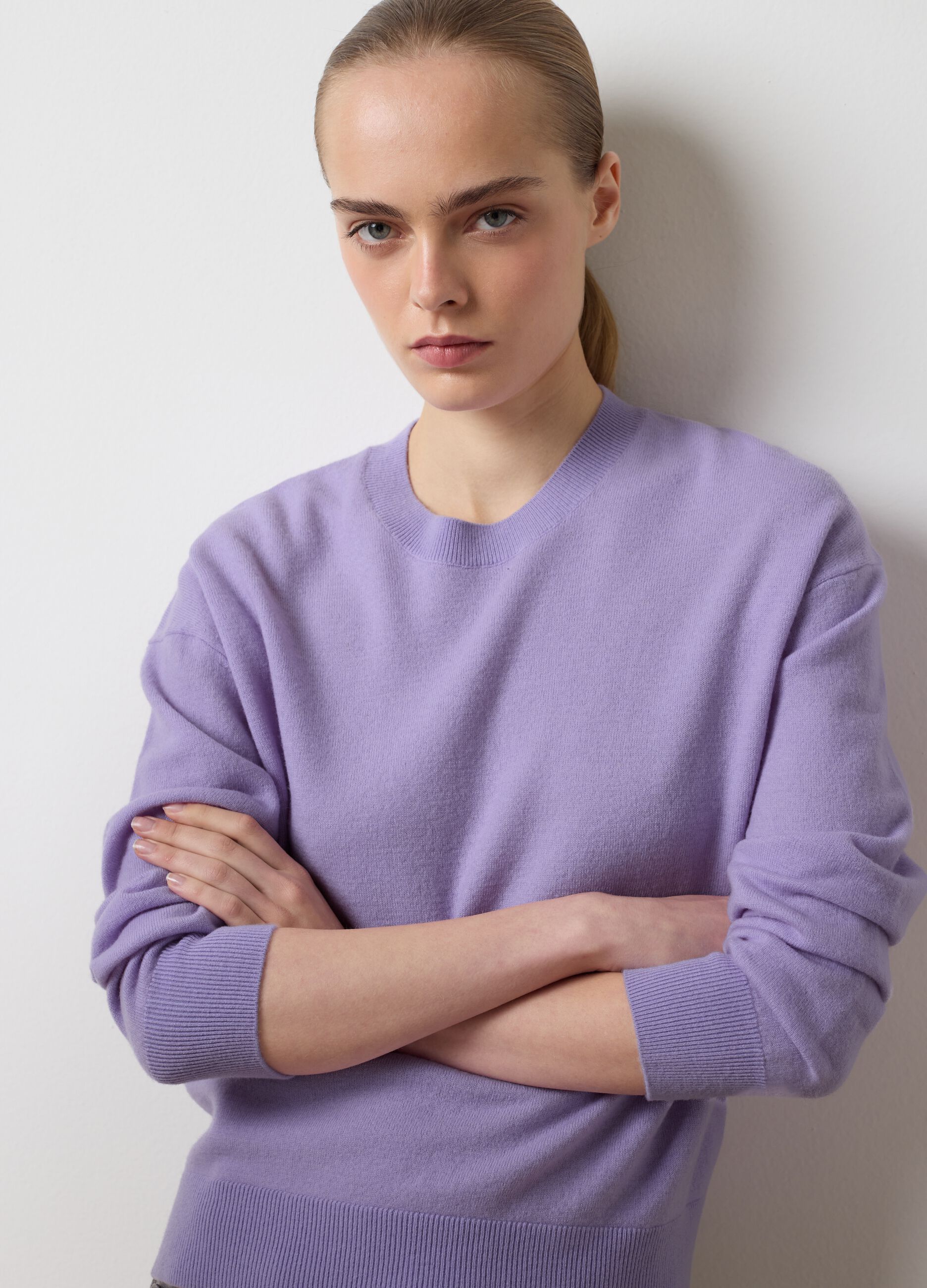 Pullover viola in pura lana regular fit
