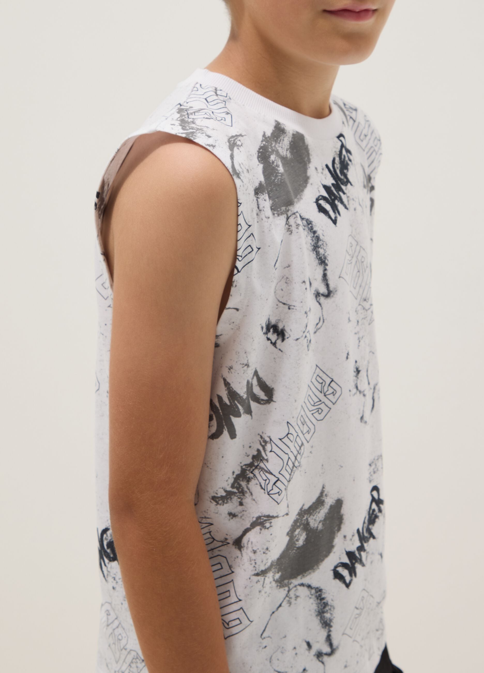 White pure cotton vest top with all-over print