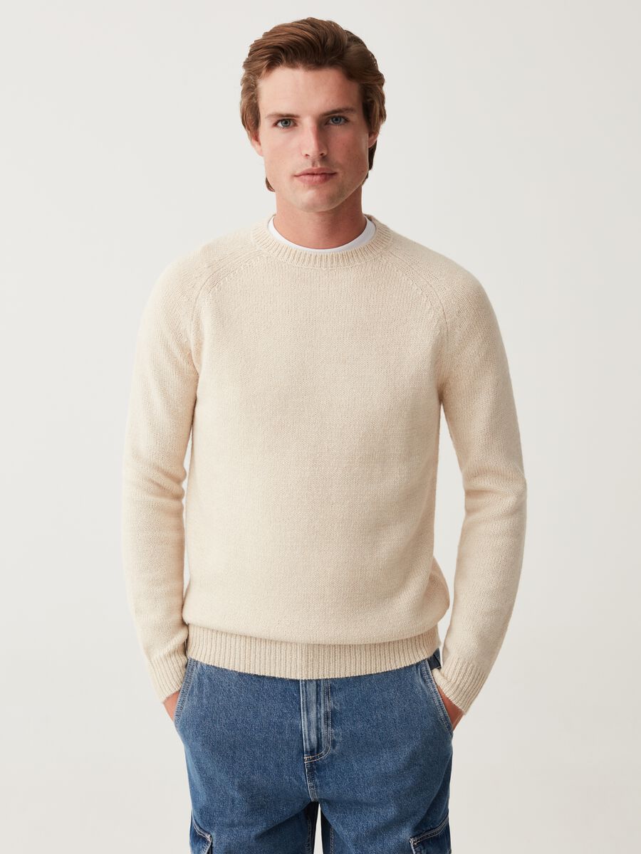 Pullover girocollo con maniche raglan_1