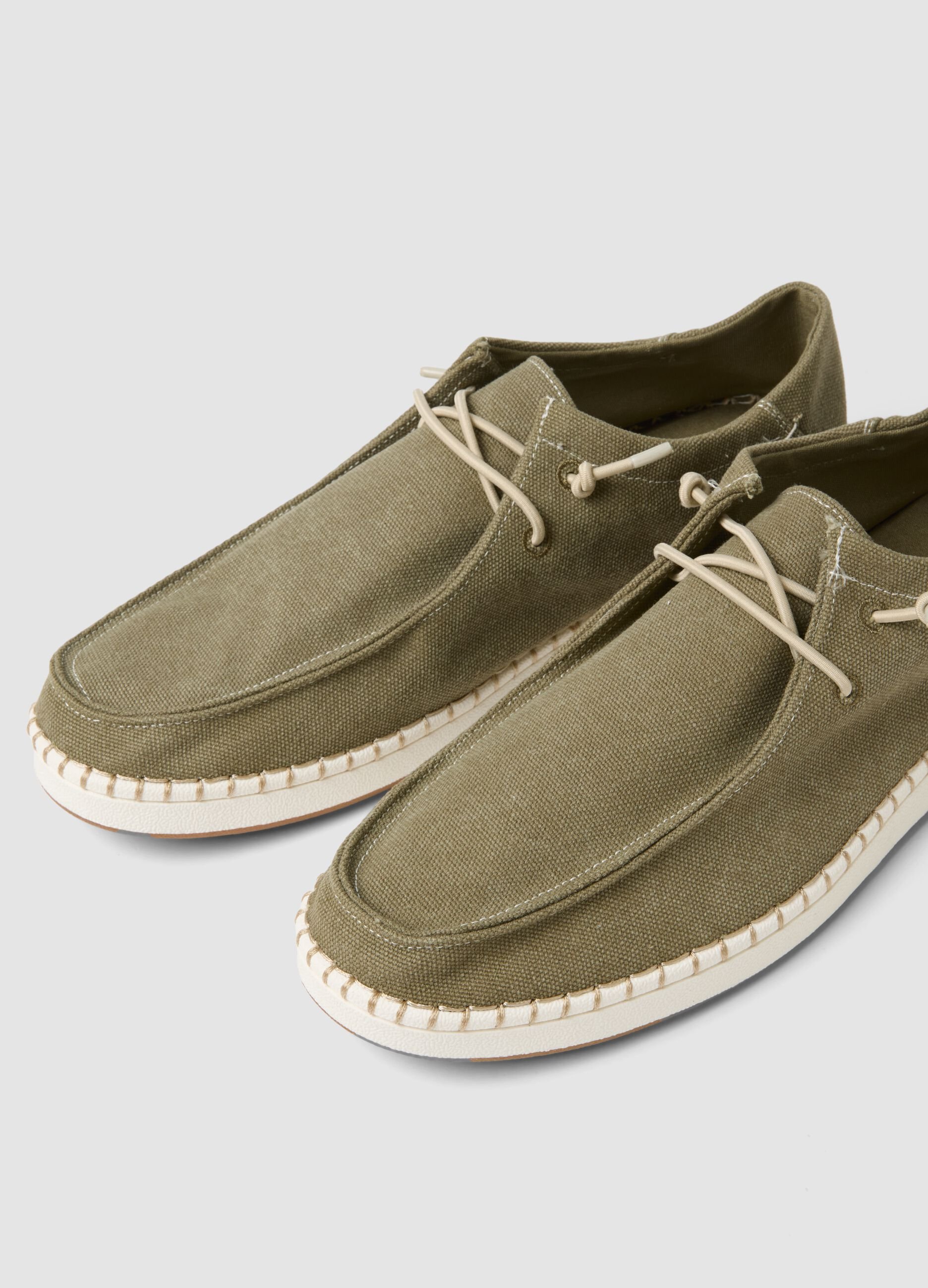 Green casual shoes