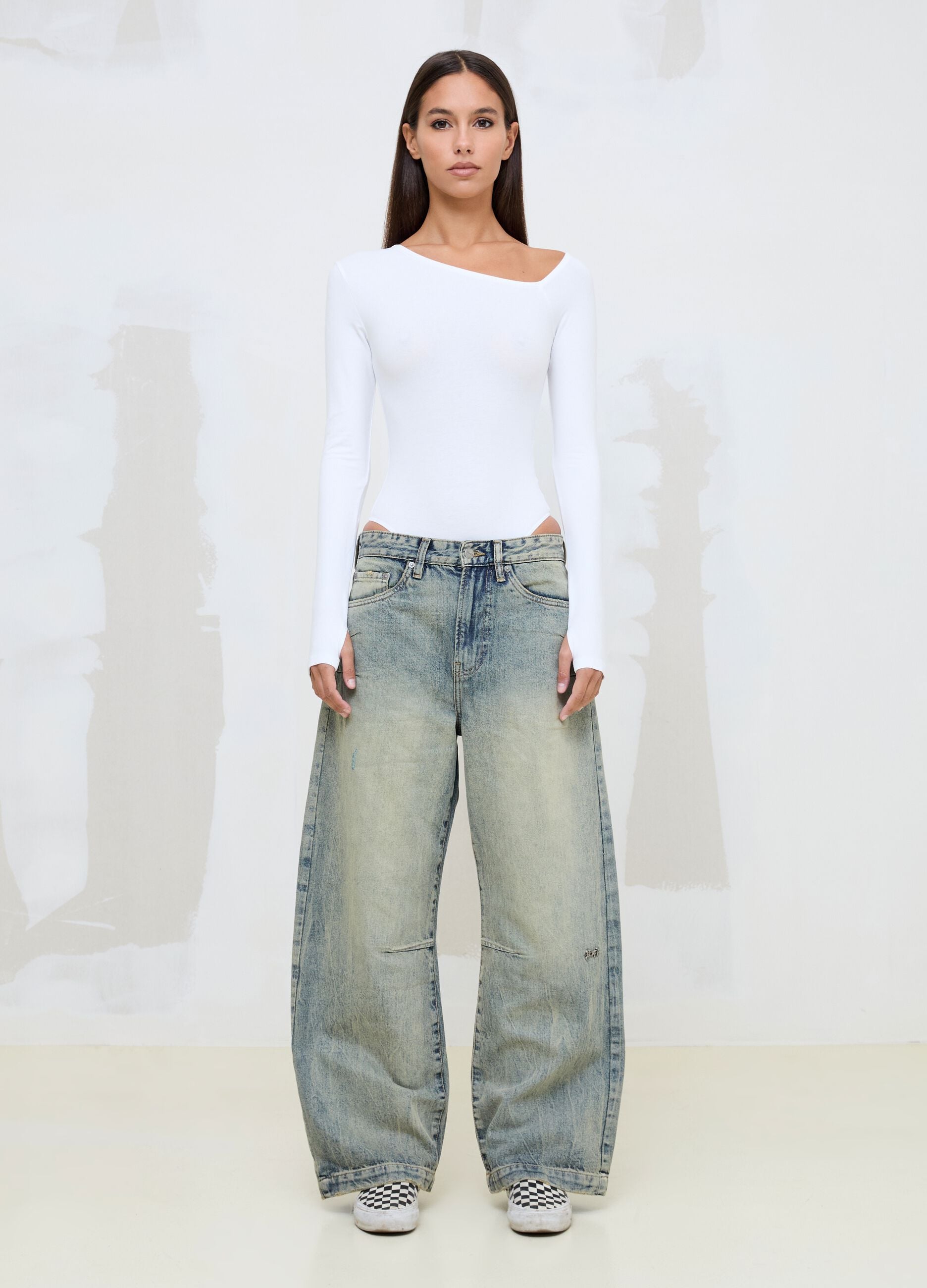 Asymmetrical Body White