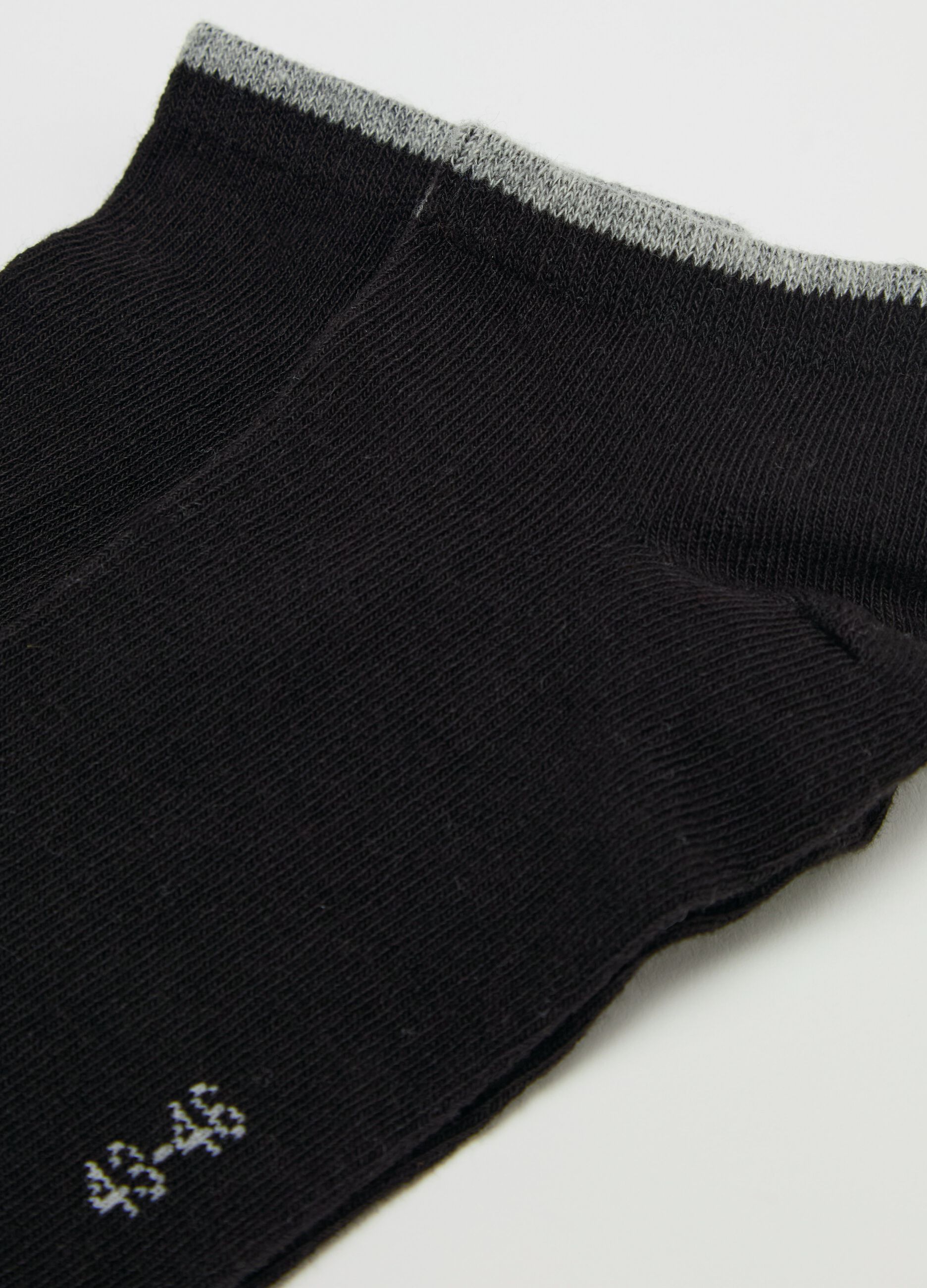 Three-pack stretch shoe liners