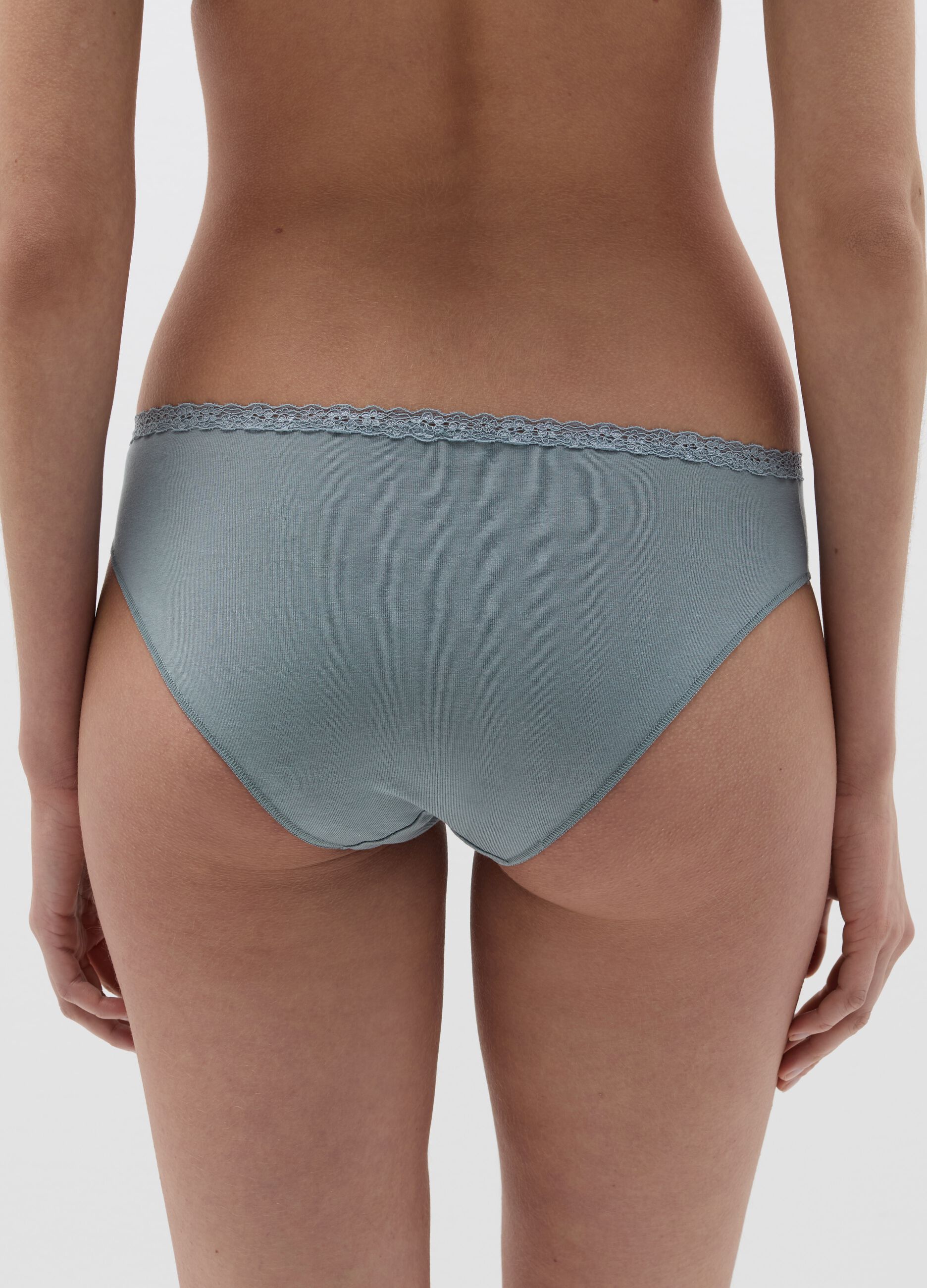 Two-pack briefs in stretch cotton