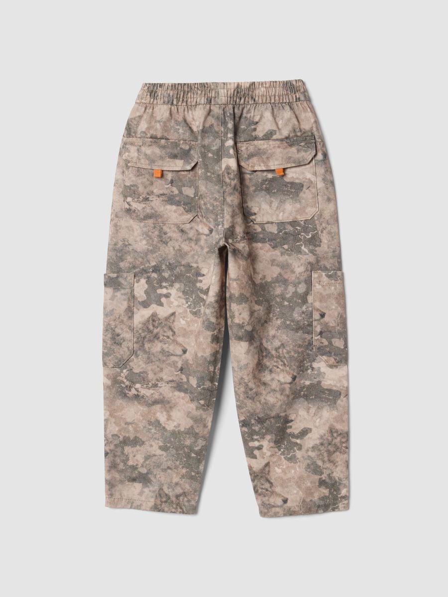 Pantaloni baggy cargo camouflage beige e grigio tortora in puro cotone_1