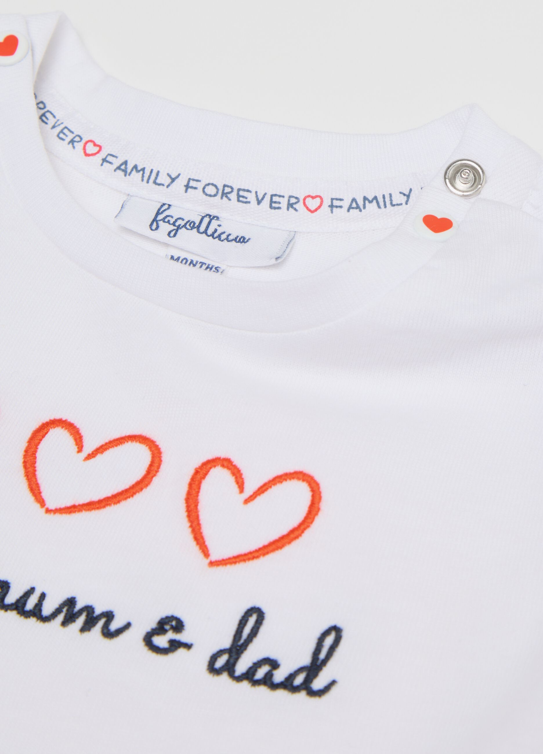 Organic cotton bodysuit with I Love Mum & Dad embroidery