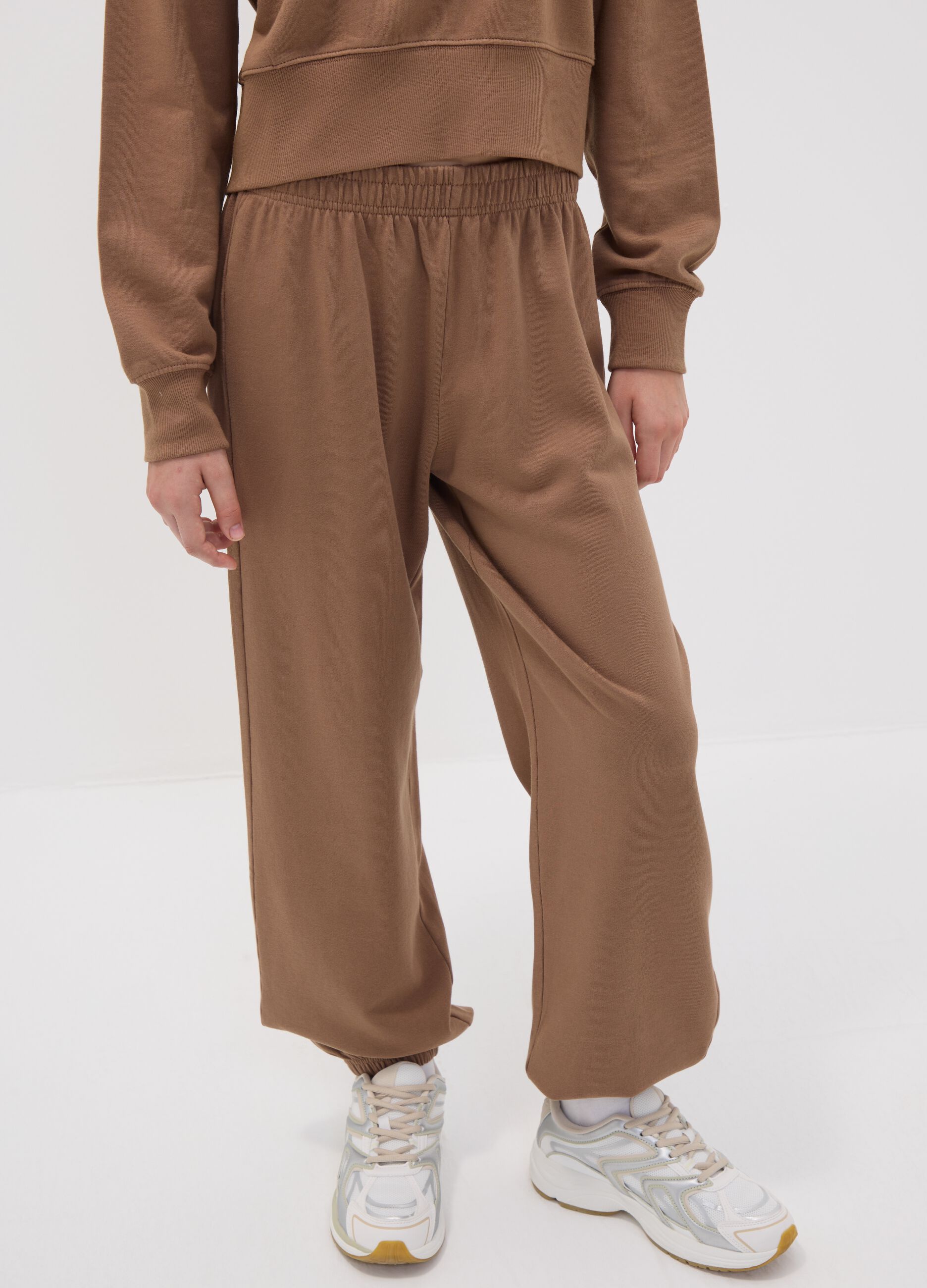 Brown jogger trousers in organic cotton and viscose blend for girls
