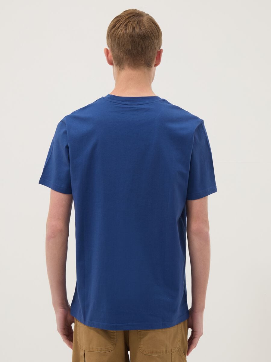T-shirt blu in puro cotone con taschino_3