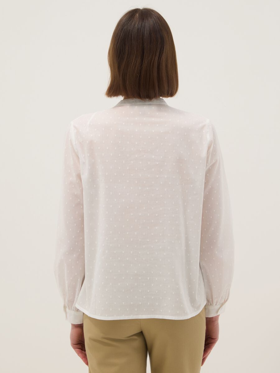 White pure cotton shirt regular fit deep V with polka dots_2