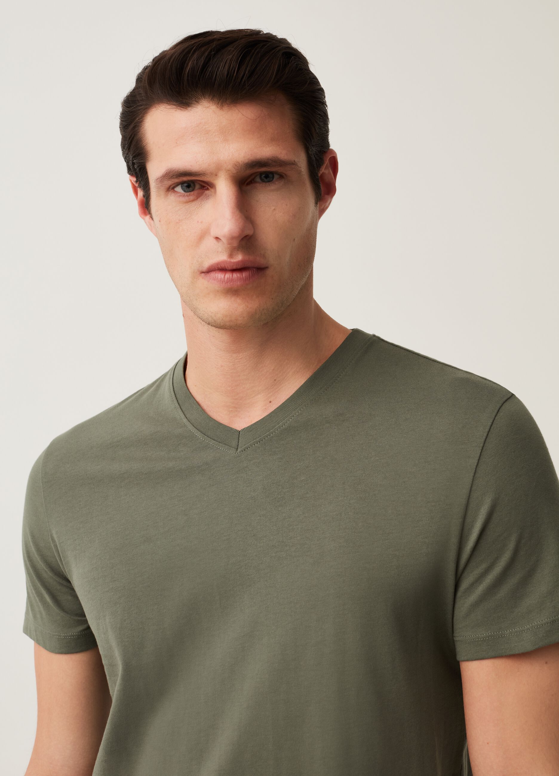 Ovs T-shirt in cotone bio con scollo a V