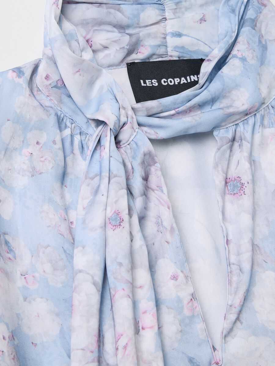Light blue blouse with floral pattern and bow_5
