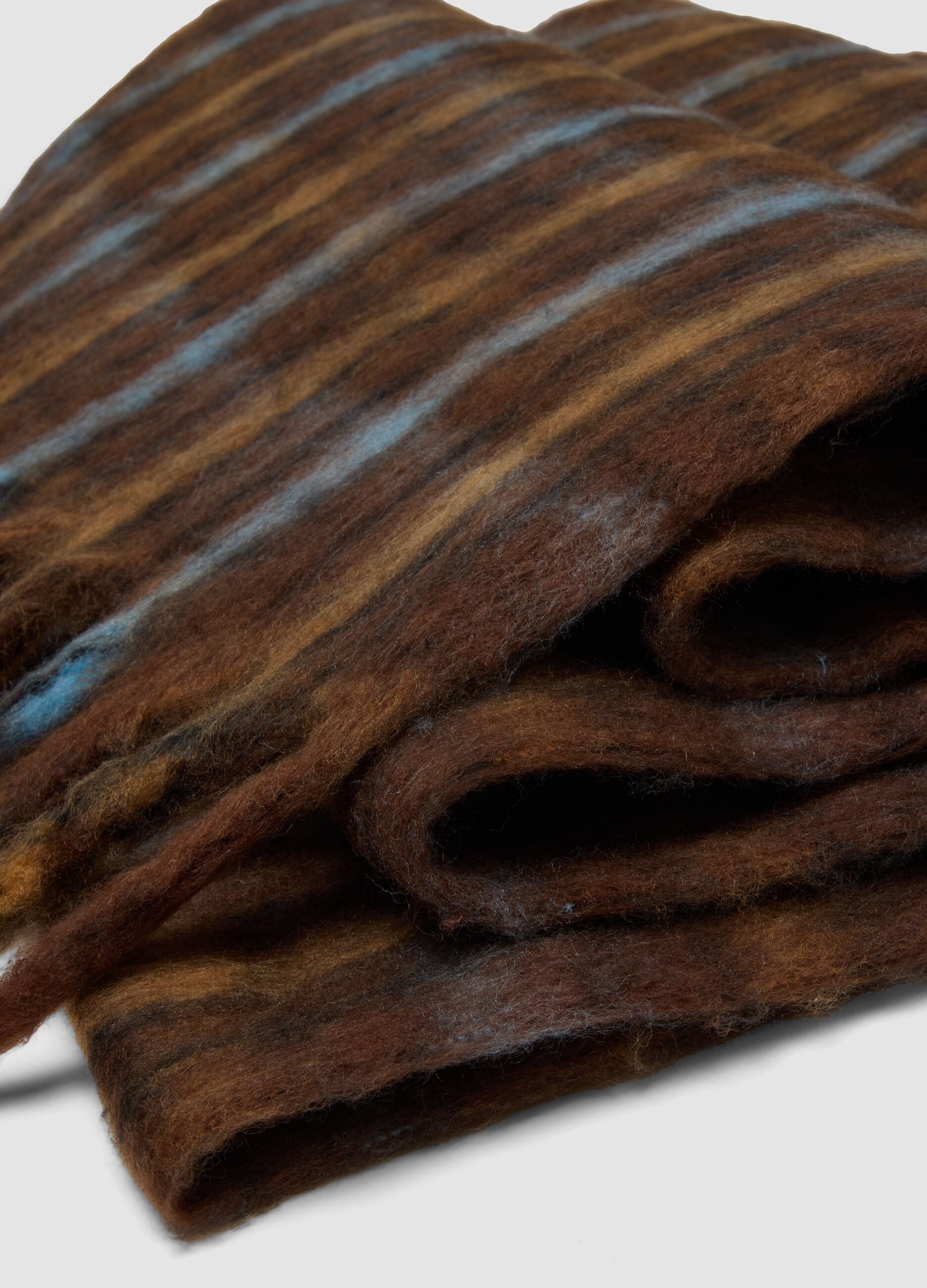 Brown checked scarf with fringes