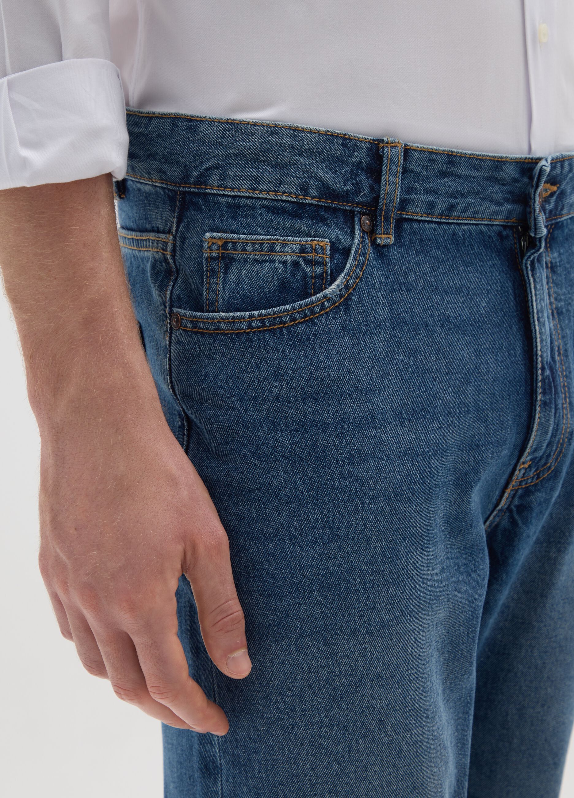 Pure cotton blue relaxed fit jeans