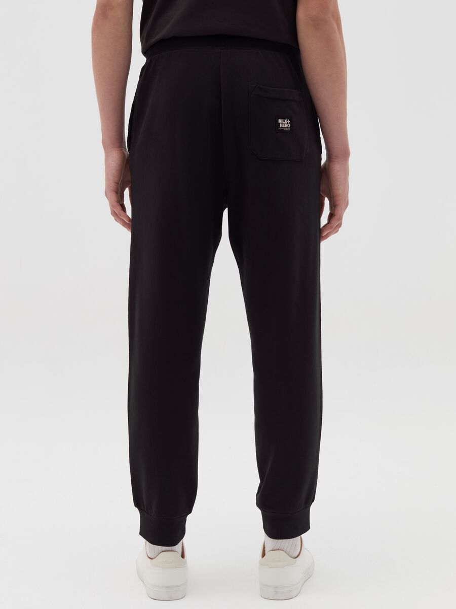 Fleece joggers with print_3