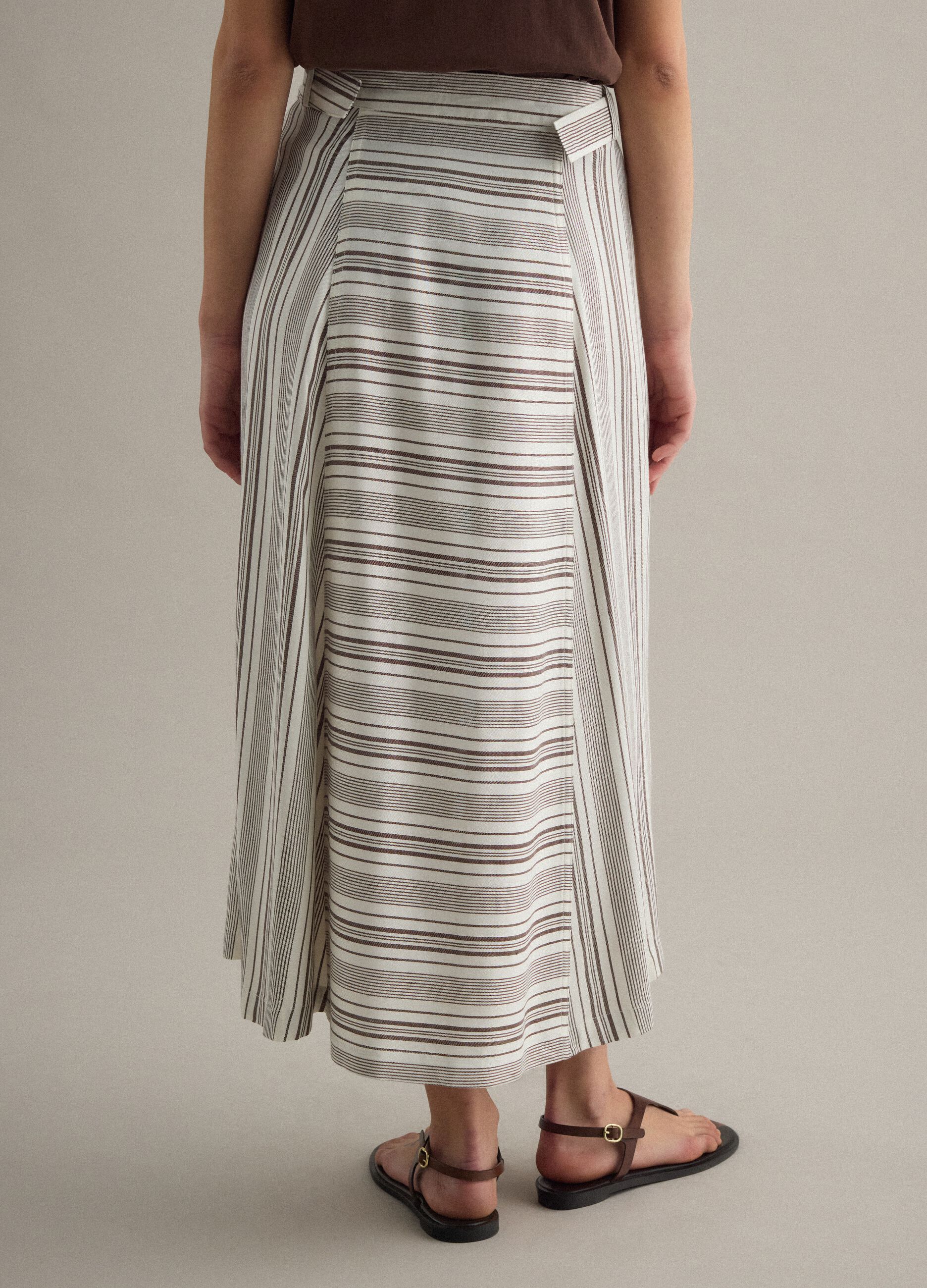 Striped maxi skirt in viscose-linen blend