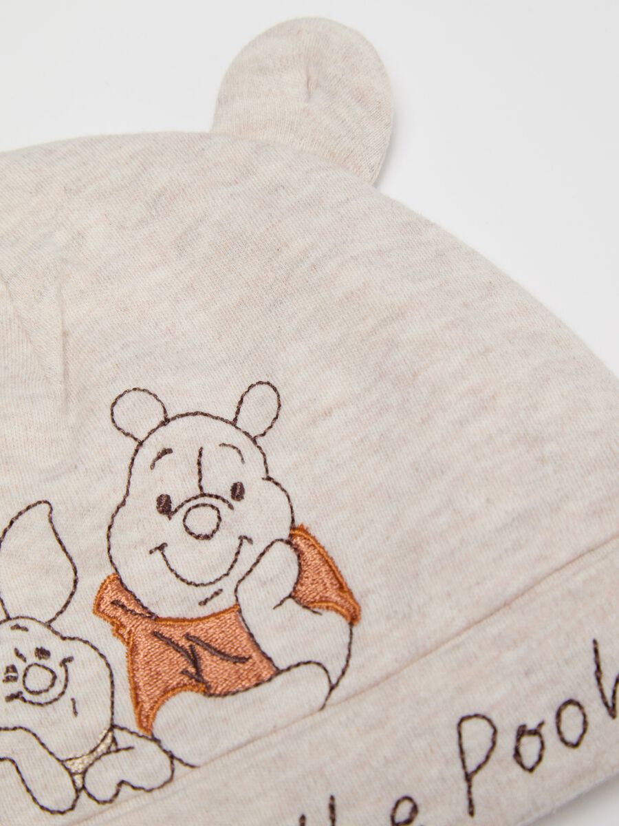 Hat and bootee set embroidered with Winnie the Pooh_1