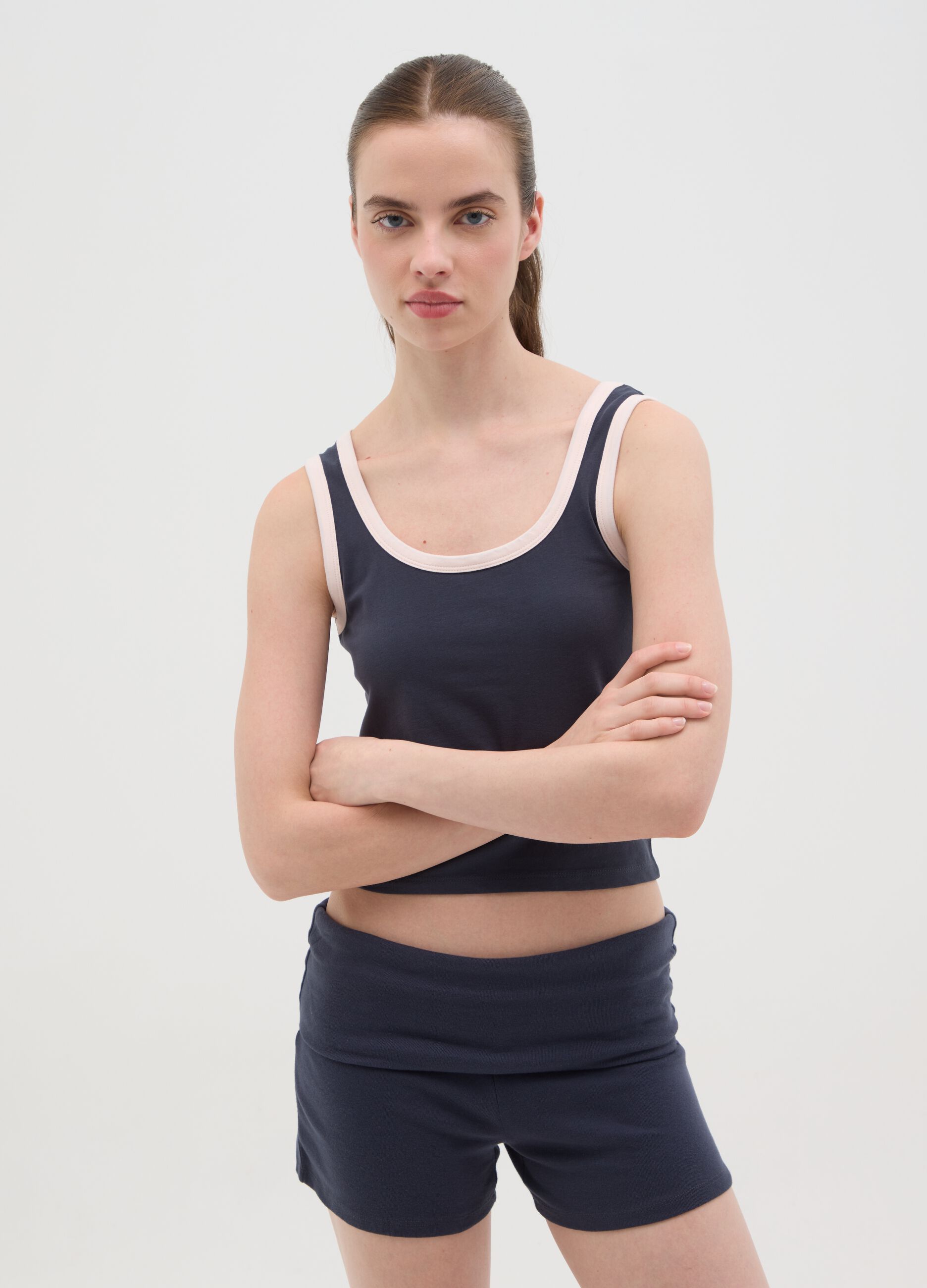 Navy blue tank top with pink trim in stretch cotton
